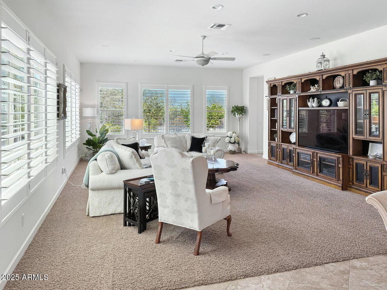 5921 E SIERRA SUNSET Trail