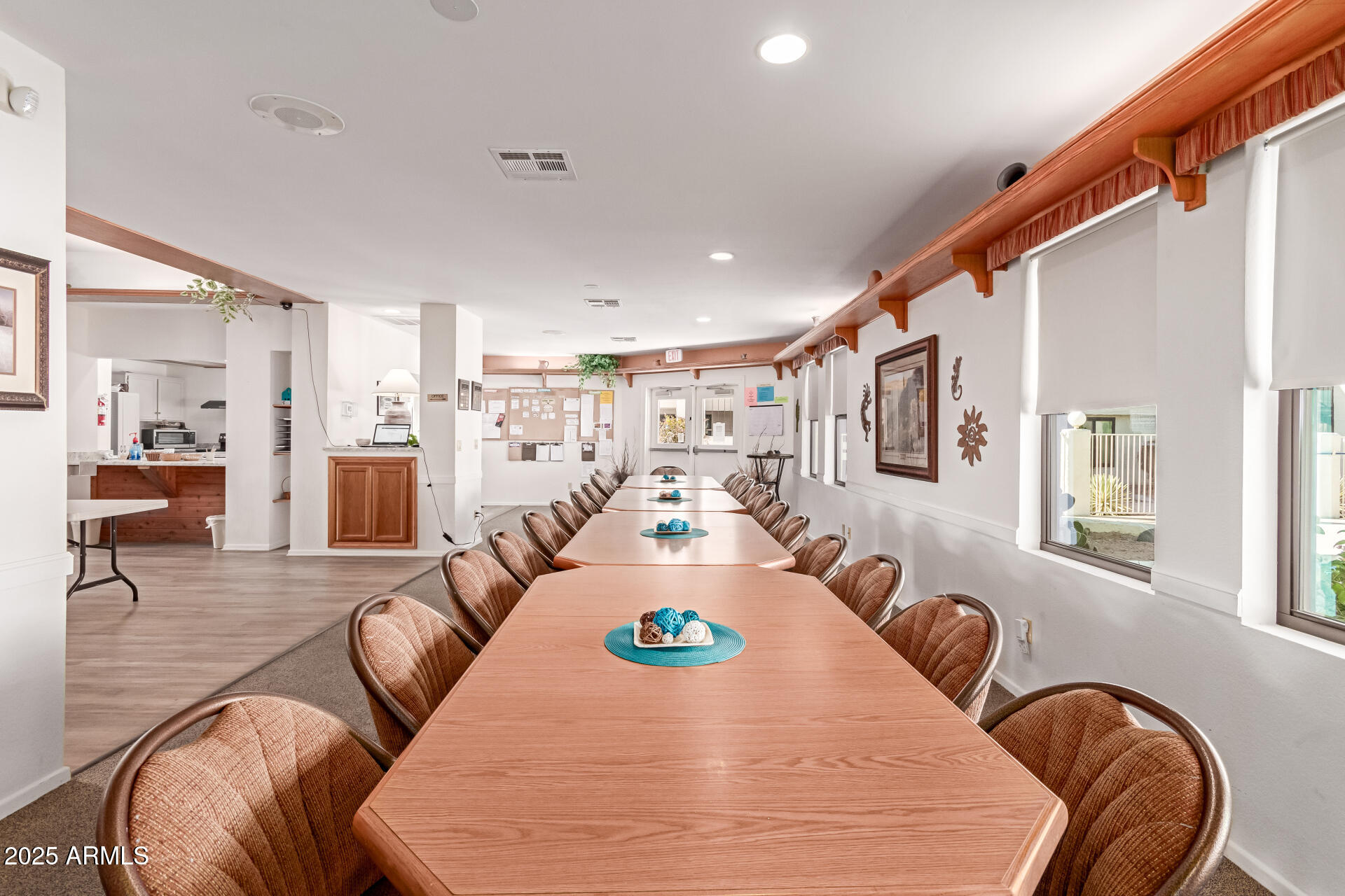 5518 E Lindstrom Lane 1044