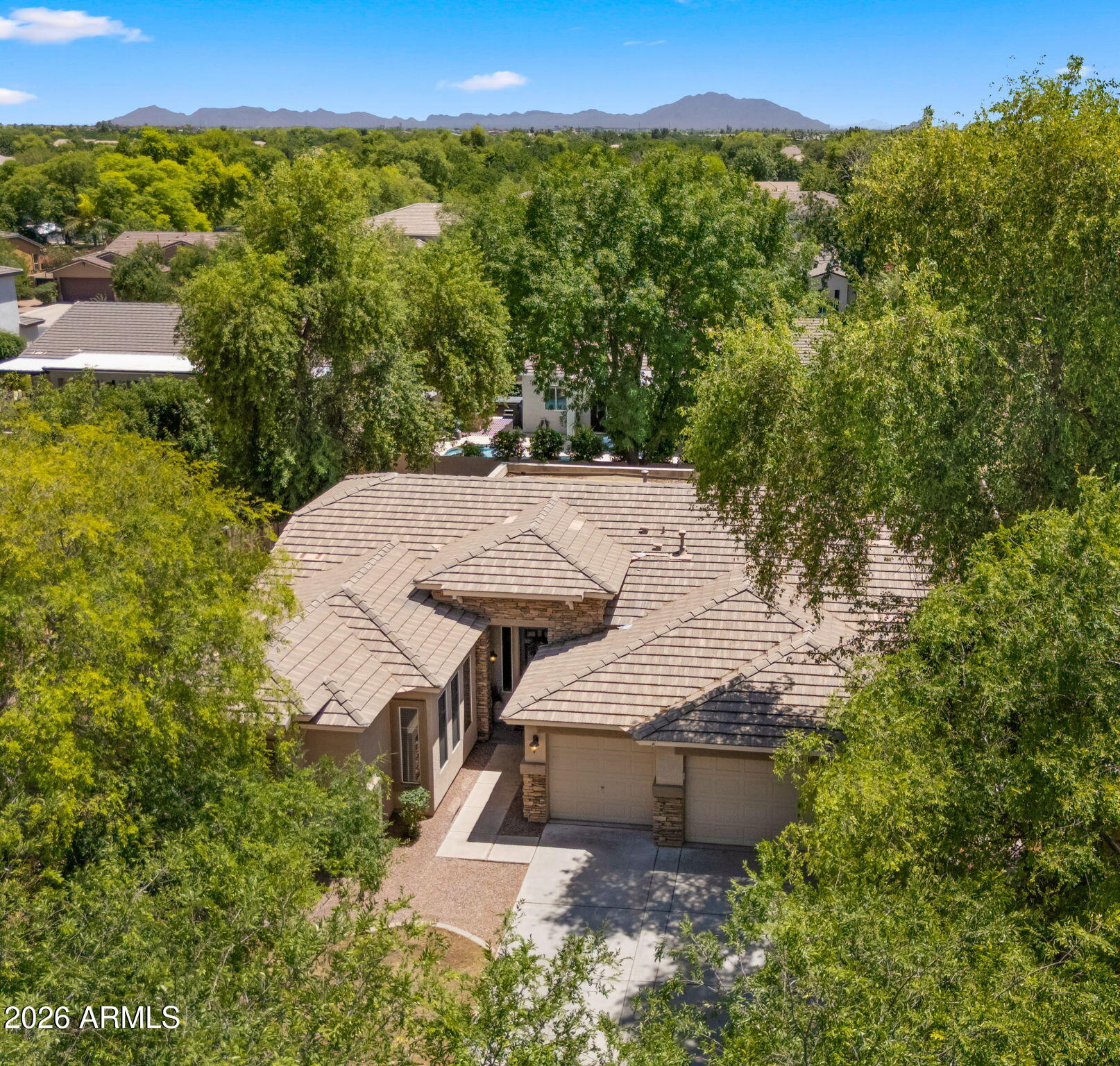 2843 E Lexington Court