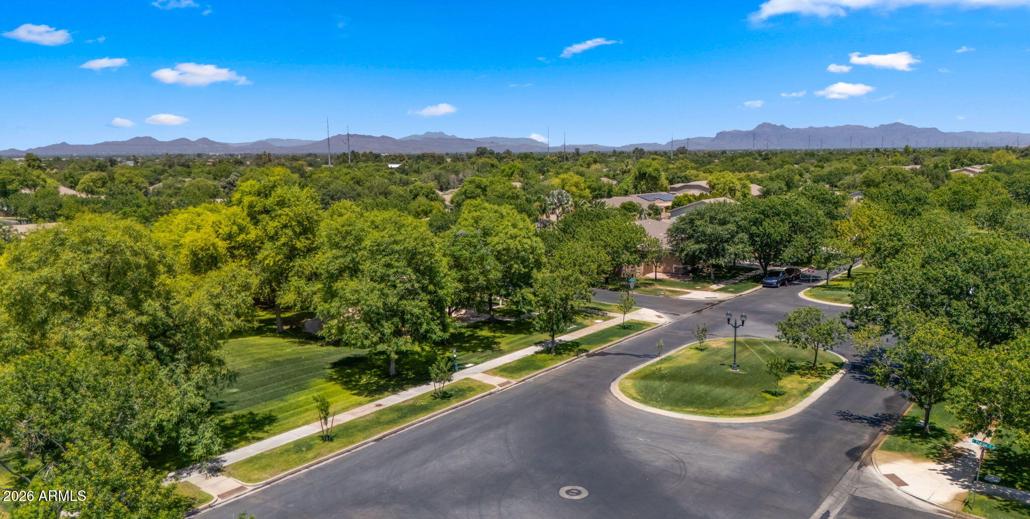 2843 E Lexington Court