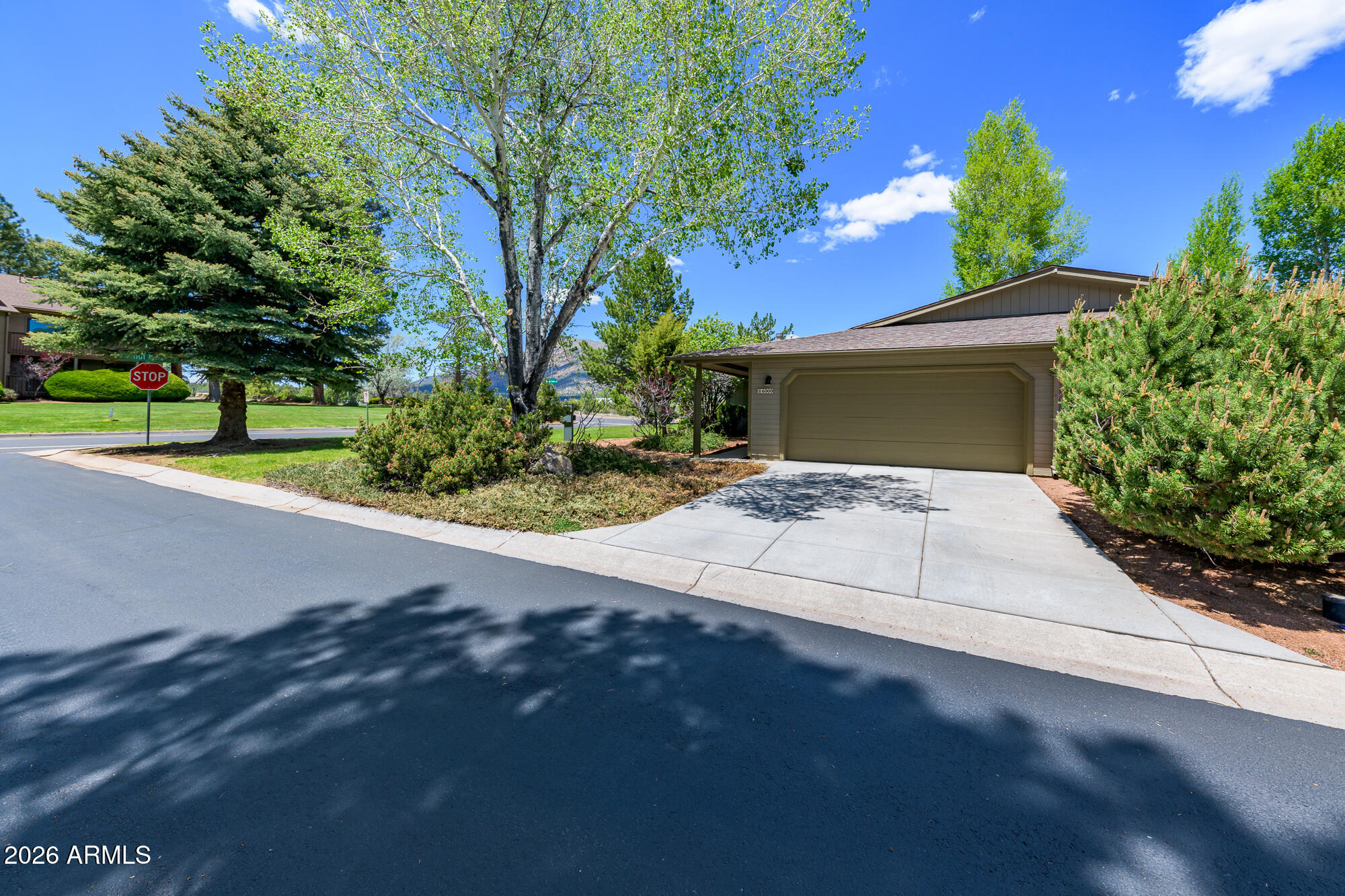 6000 E LAUREL Loop