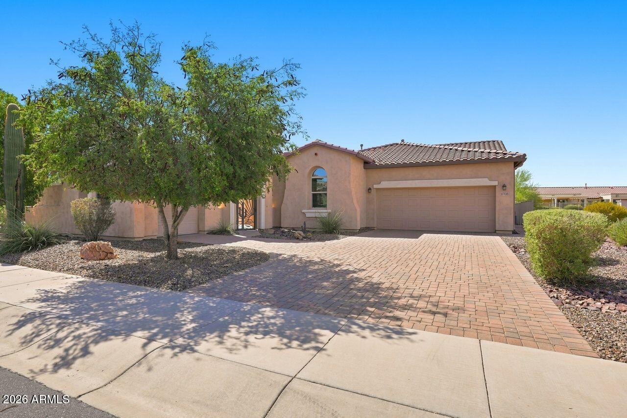 17735 W REDWOOD Lane
