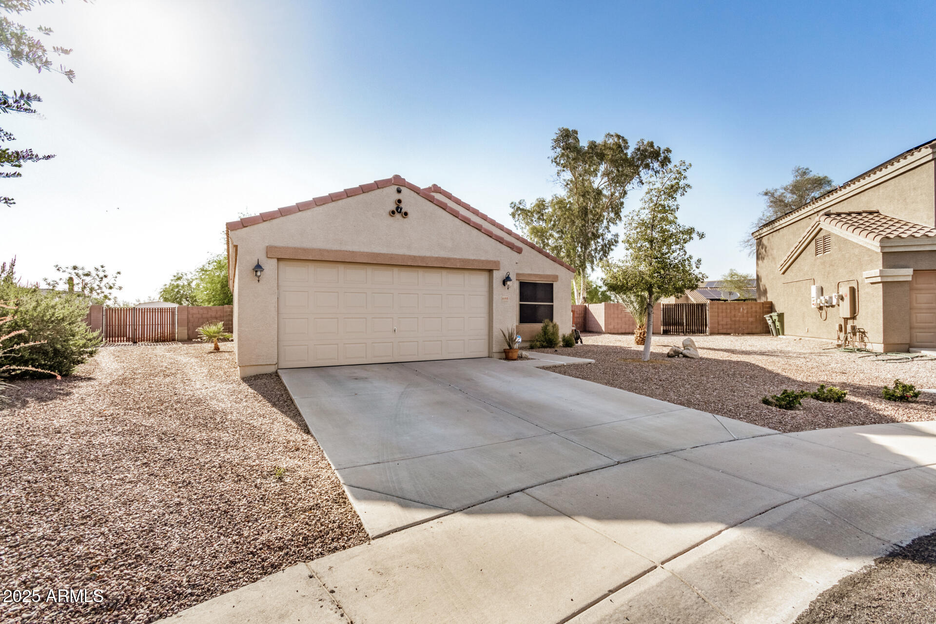 688 W LUCKY PENNY Place