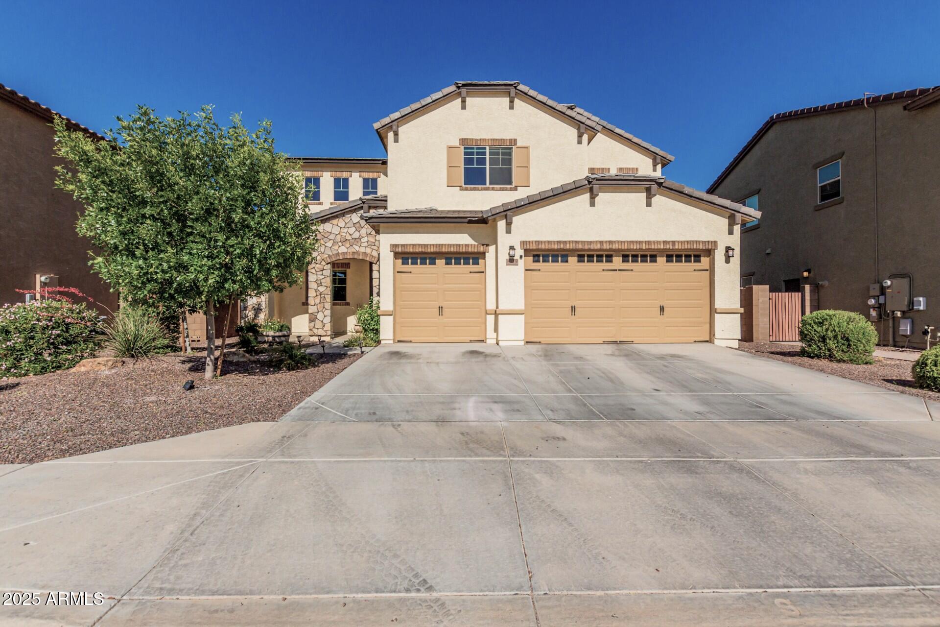 8325 N 171st Drive