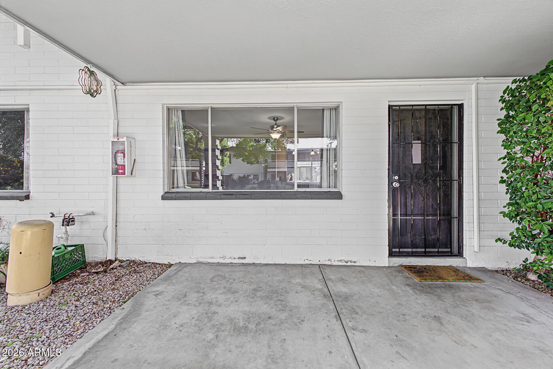 721 E Montebello Avenue Unit 115