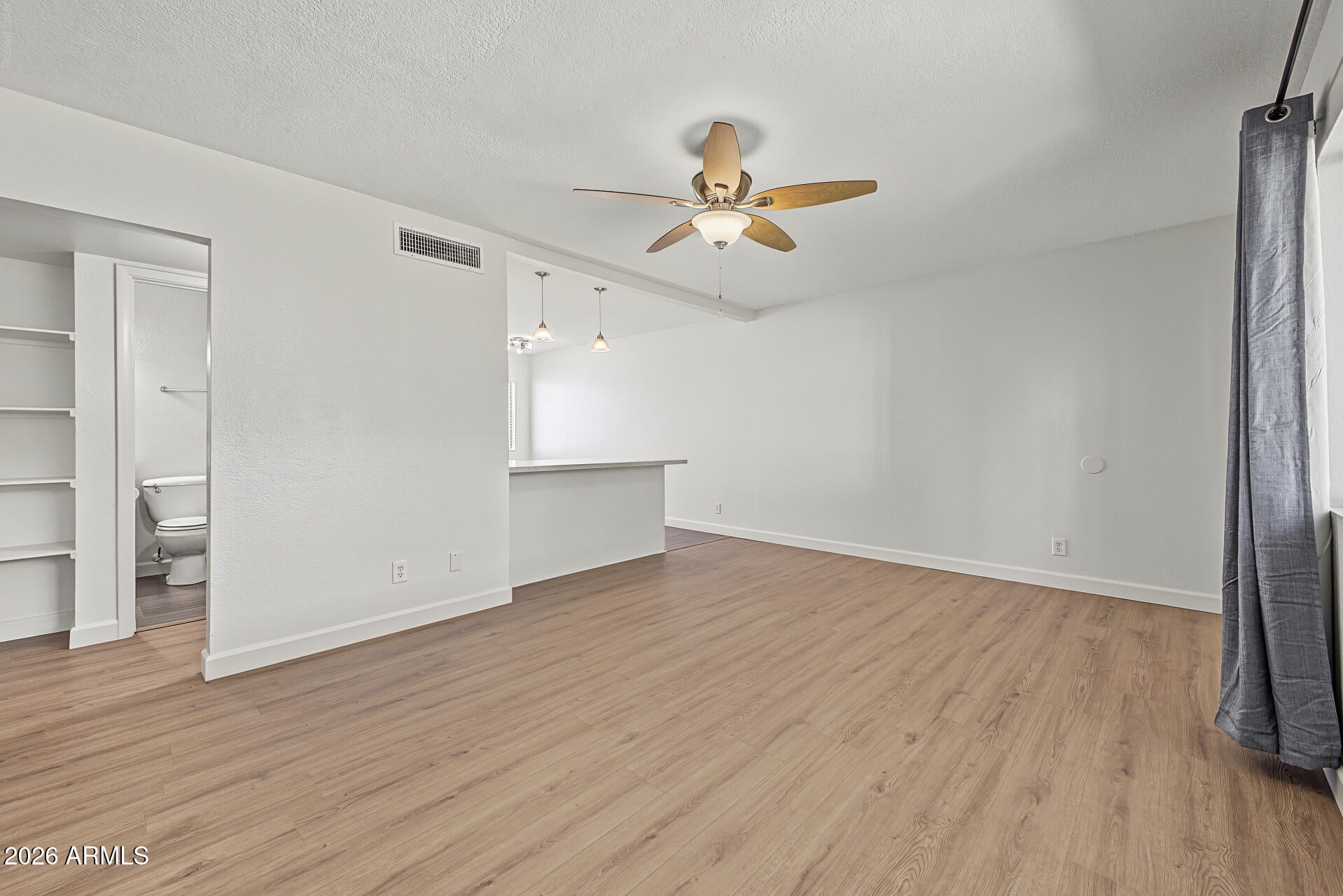 721 E Montebello Avenue Unit 115