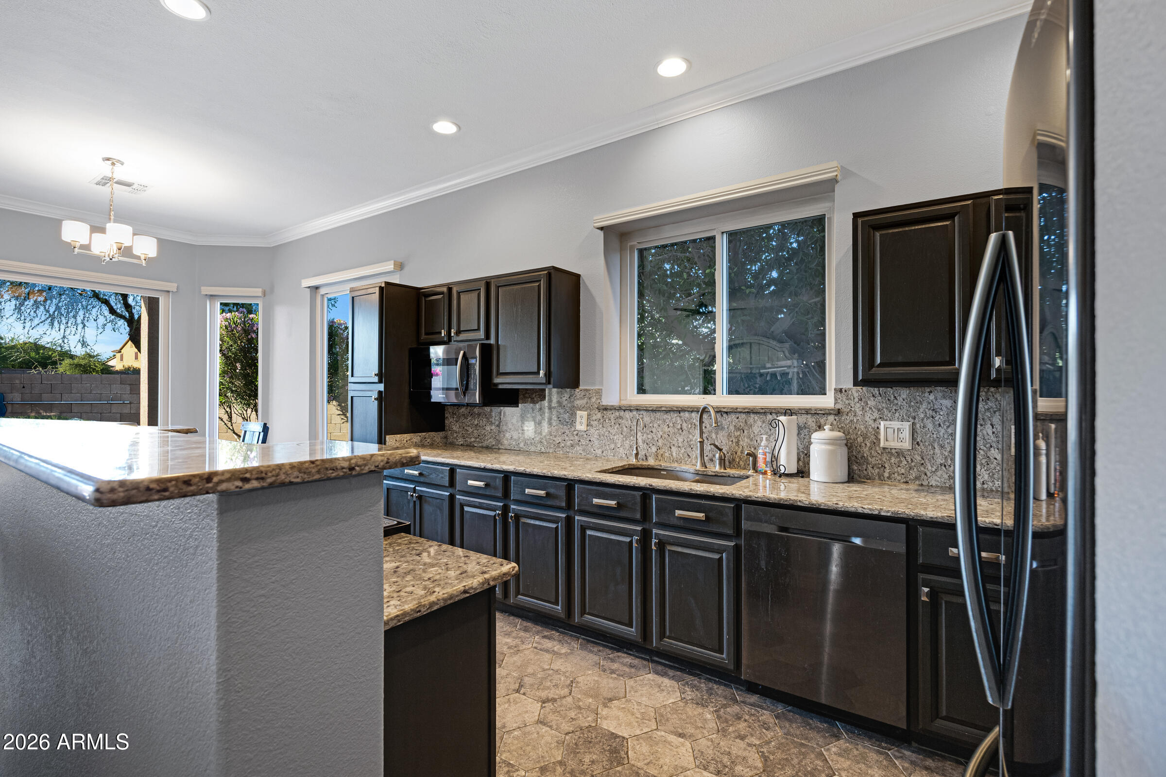 700 W CHERRYWOOD Drive