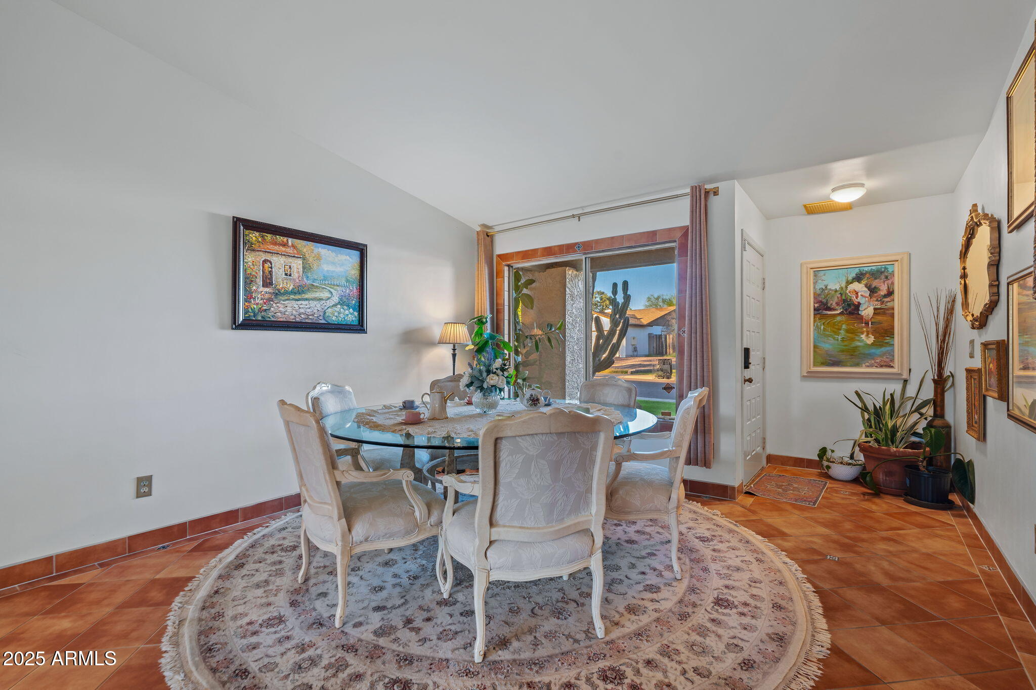 4841 E DESERT VIEW Drive