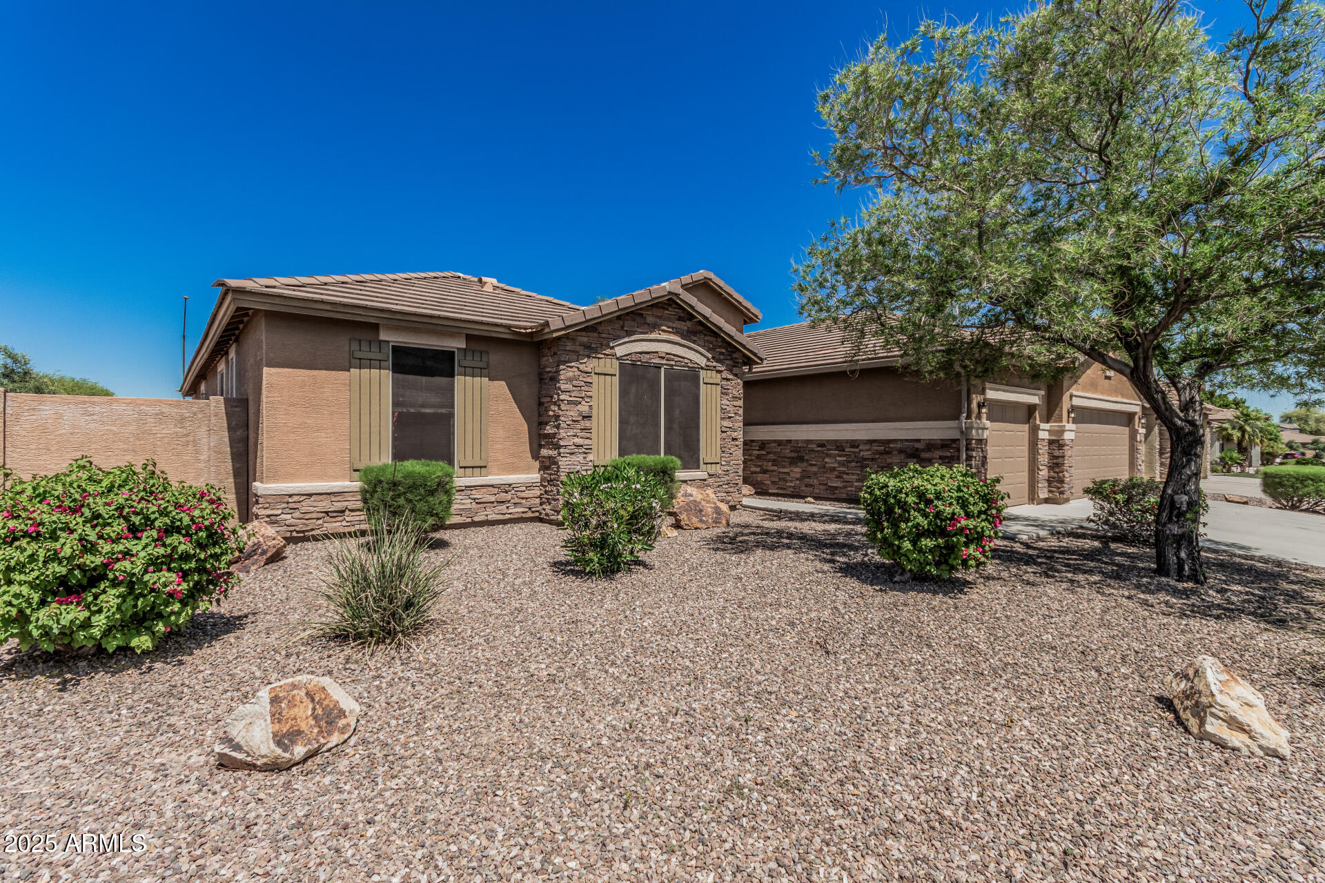 18306 W BECK Lane