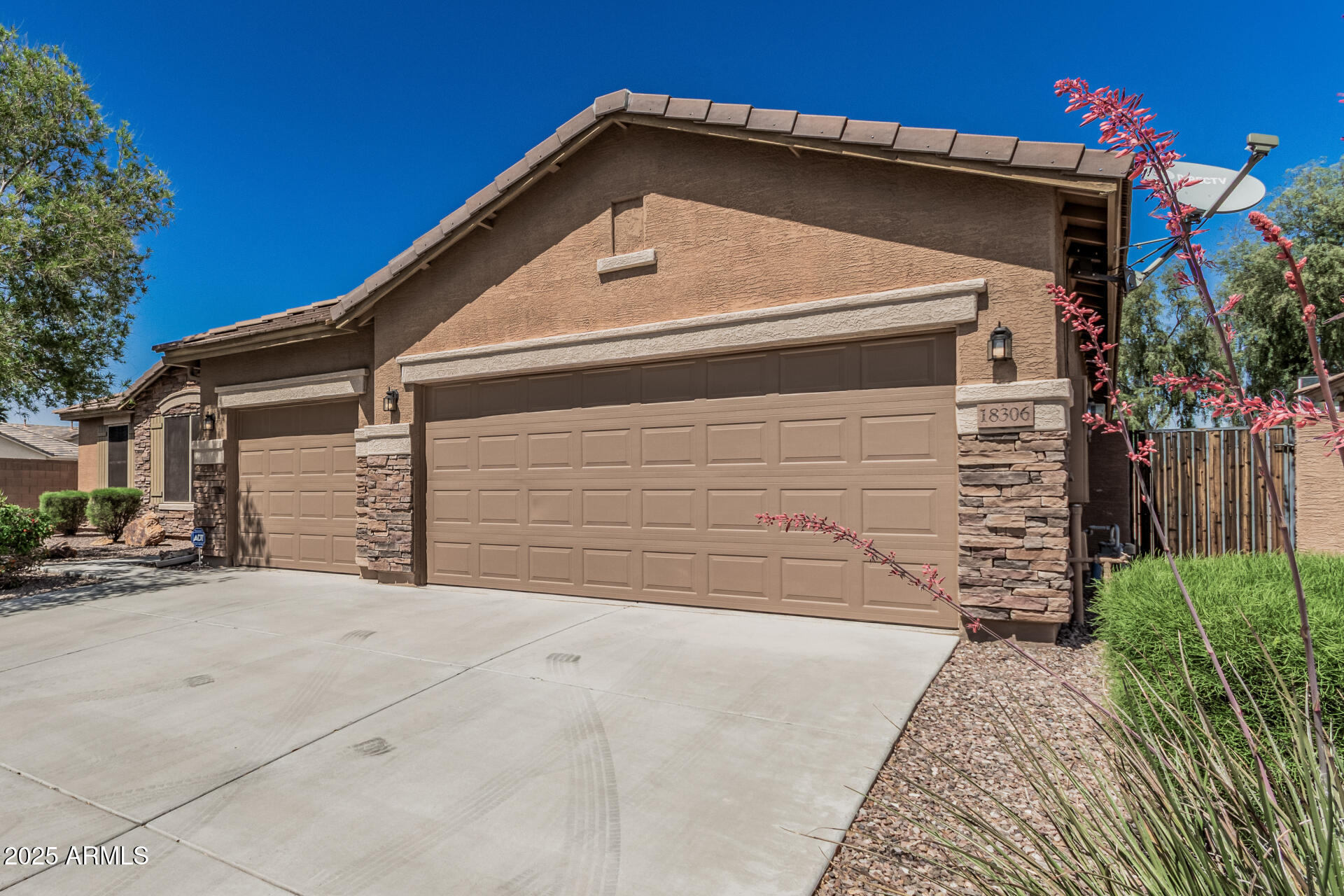 18306 W BECK Lane