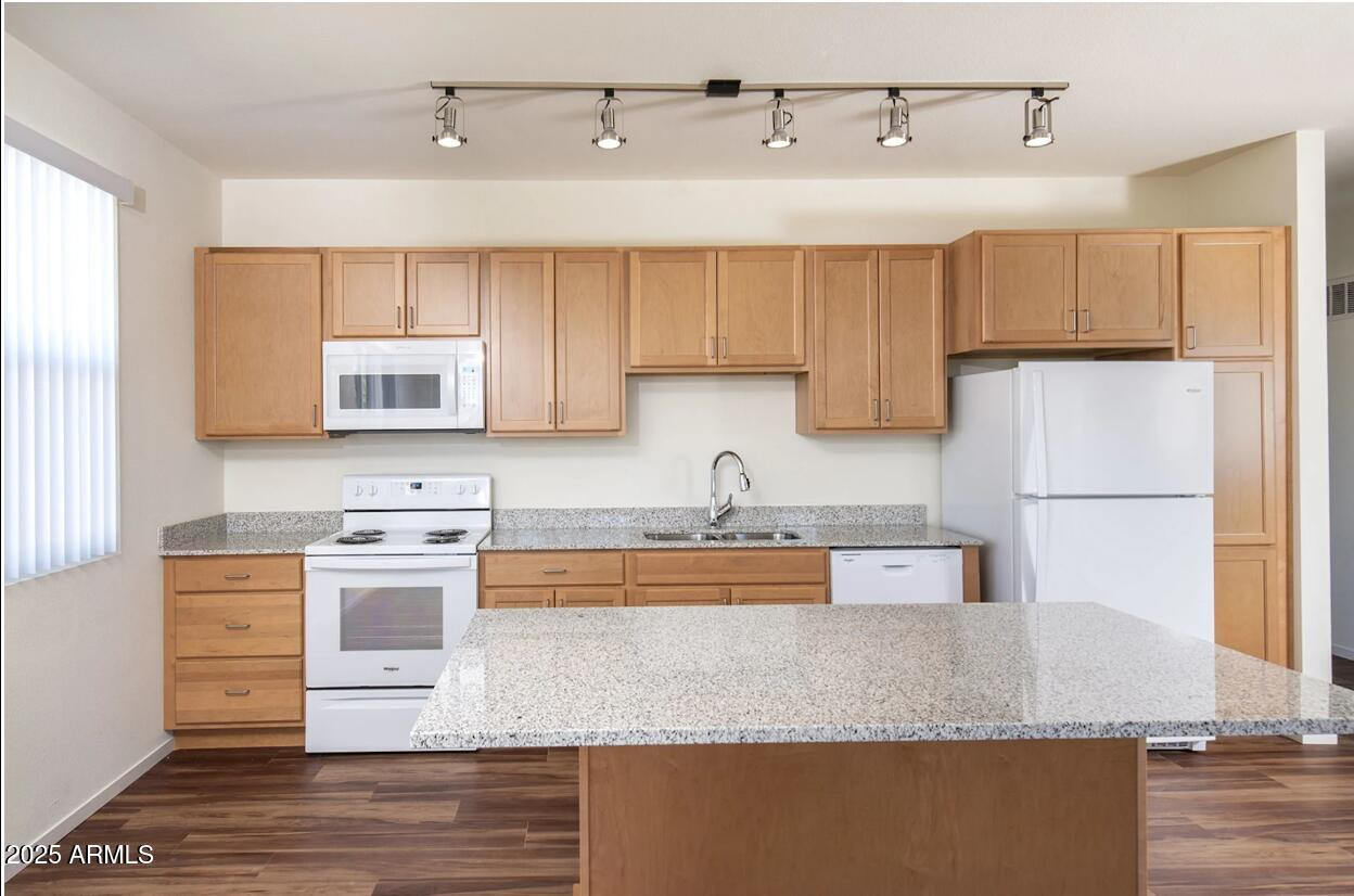 16965 W Van Buren Street 3