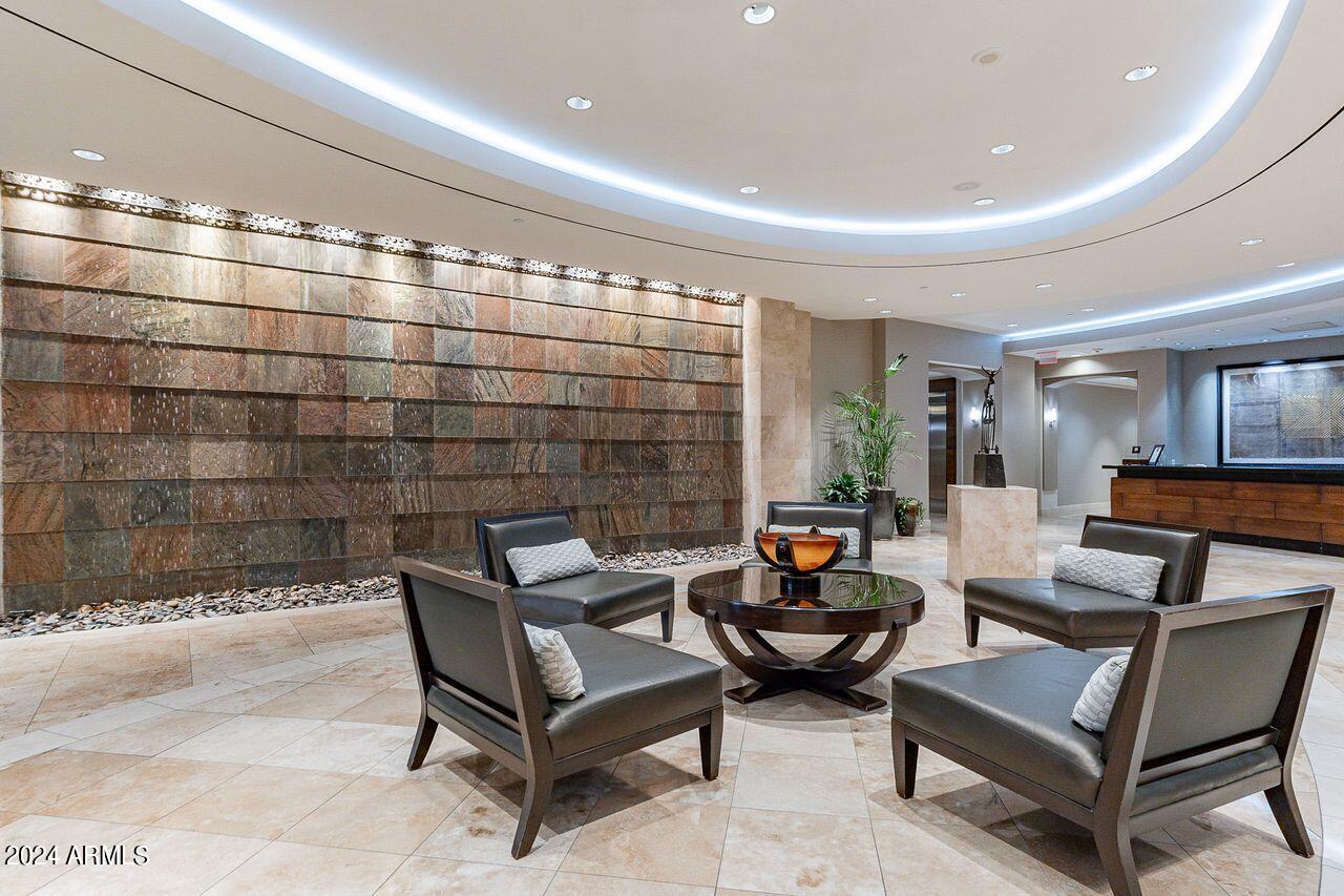 2211 E CAMELBACK Road 505