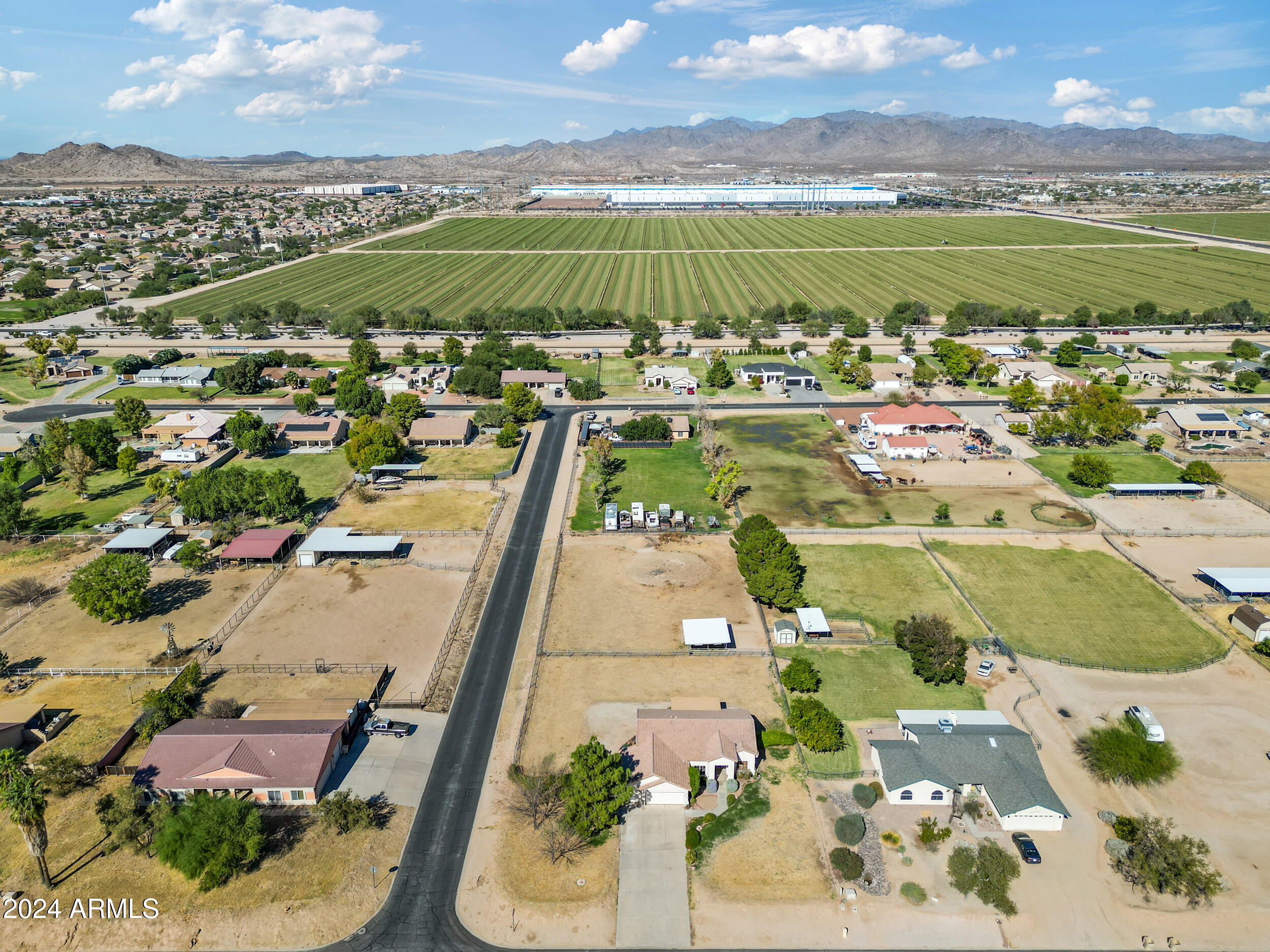 Buckeye, Arizona 85326, United States, 3 Bedrooms Bedrooms, ,2 BathroomsBathrooms,Residential,Pending,34413