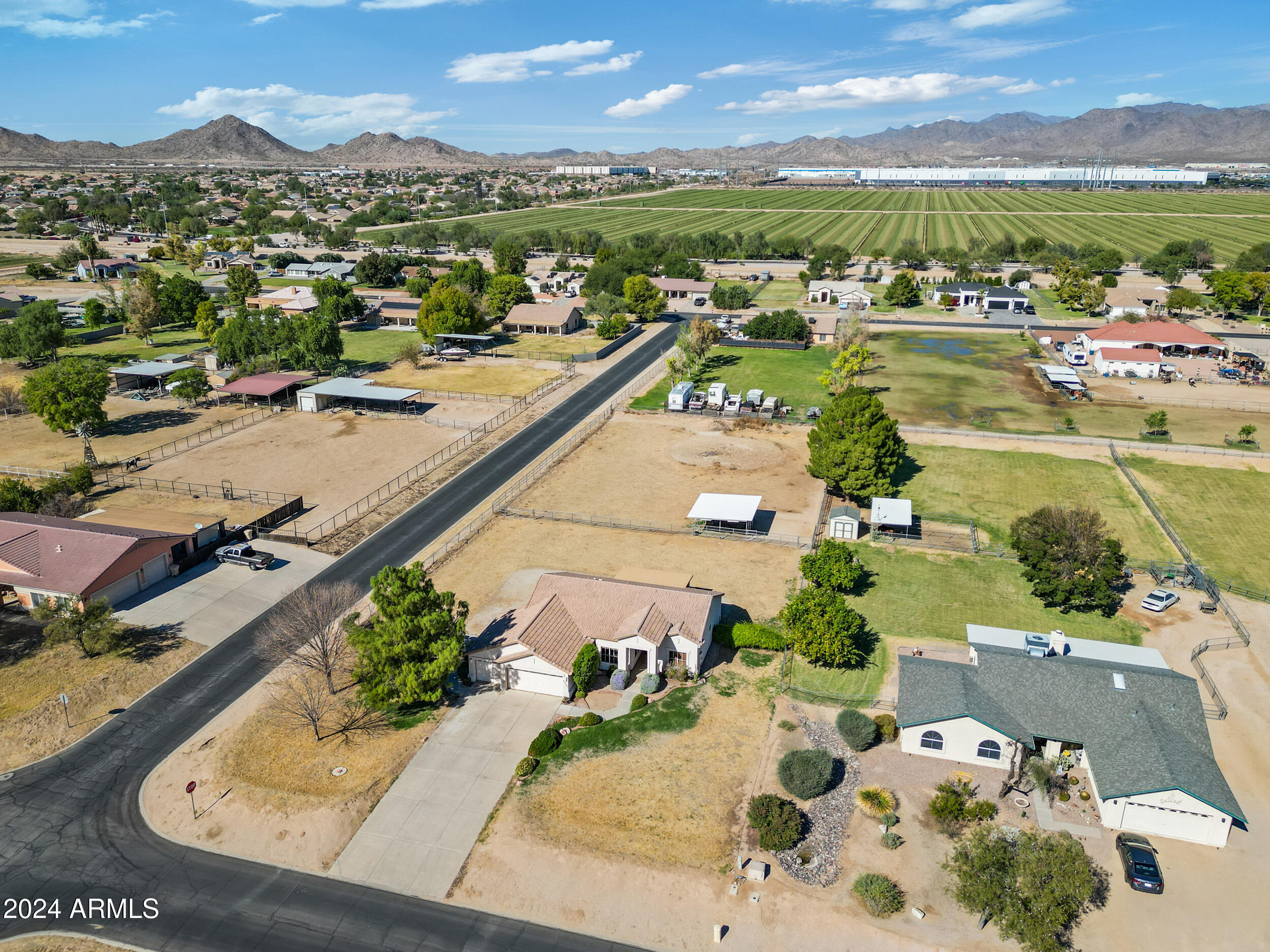 Buckeye, Arizona 85326, United States, 3 Bedrooms Bedrooms, ,2 BathroomsBathrooms,Residential,Pending,34413