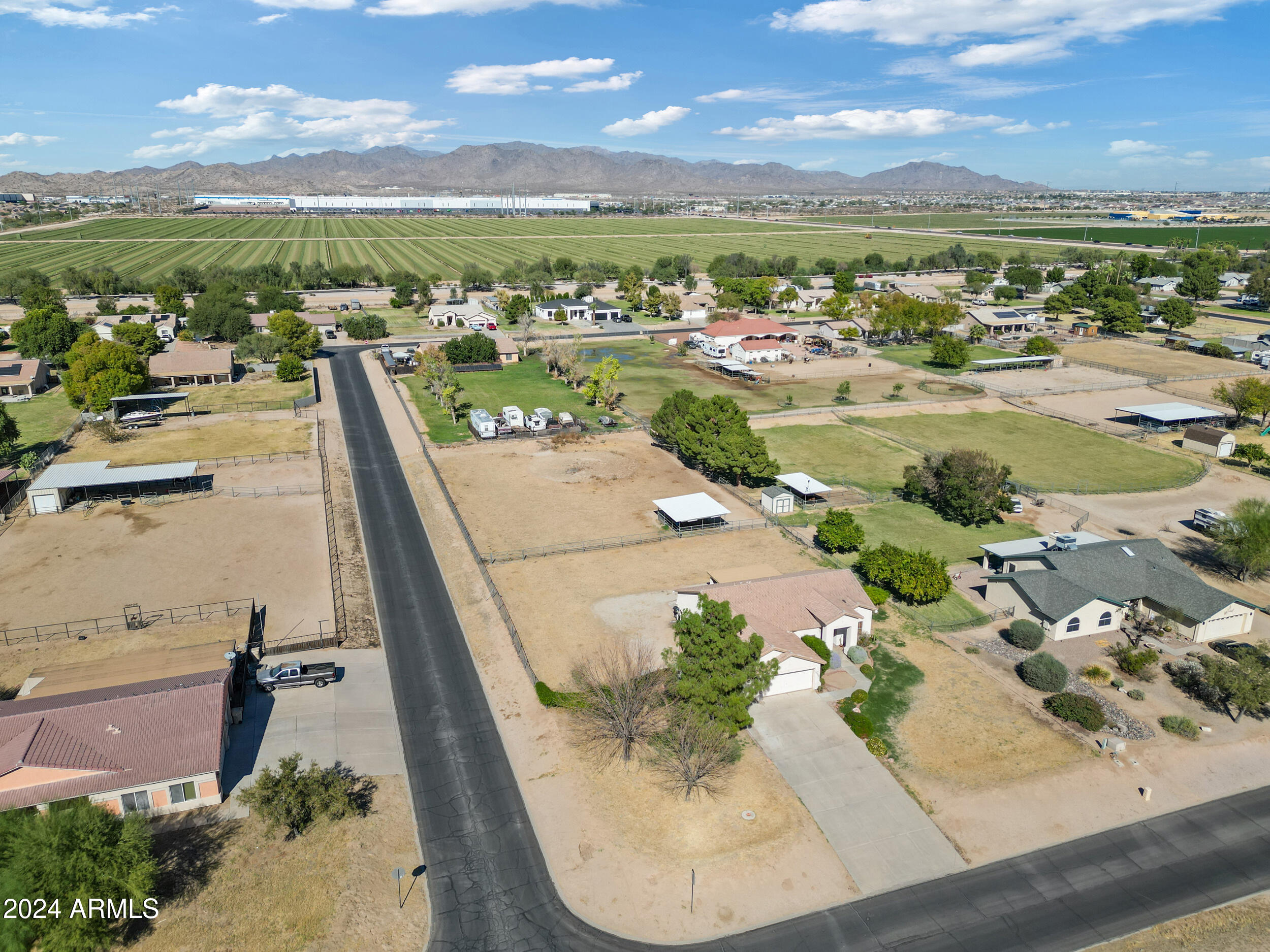 Buckeye, Arizona 85326, United States, 3 Bedrooms Bedrooms, ,2 BathroomsBathrooms,Residential,Pending,34413