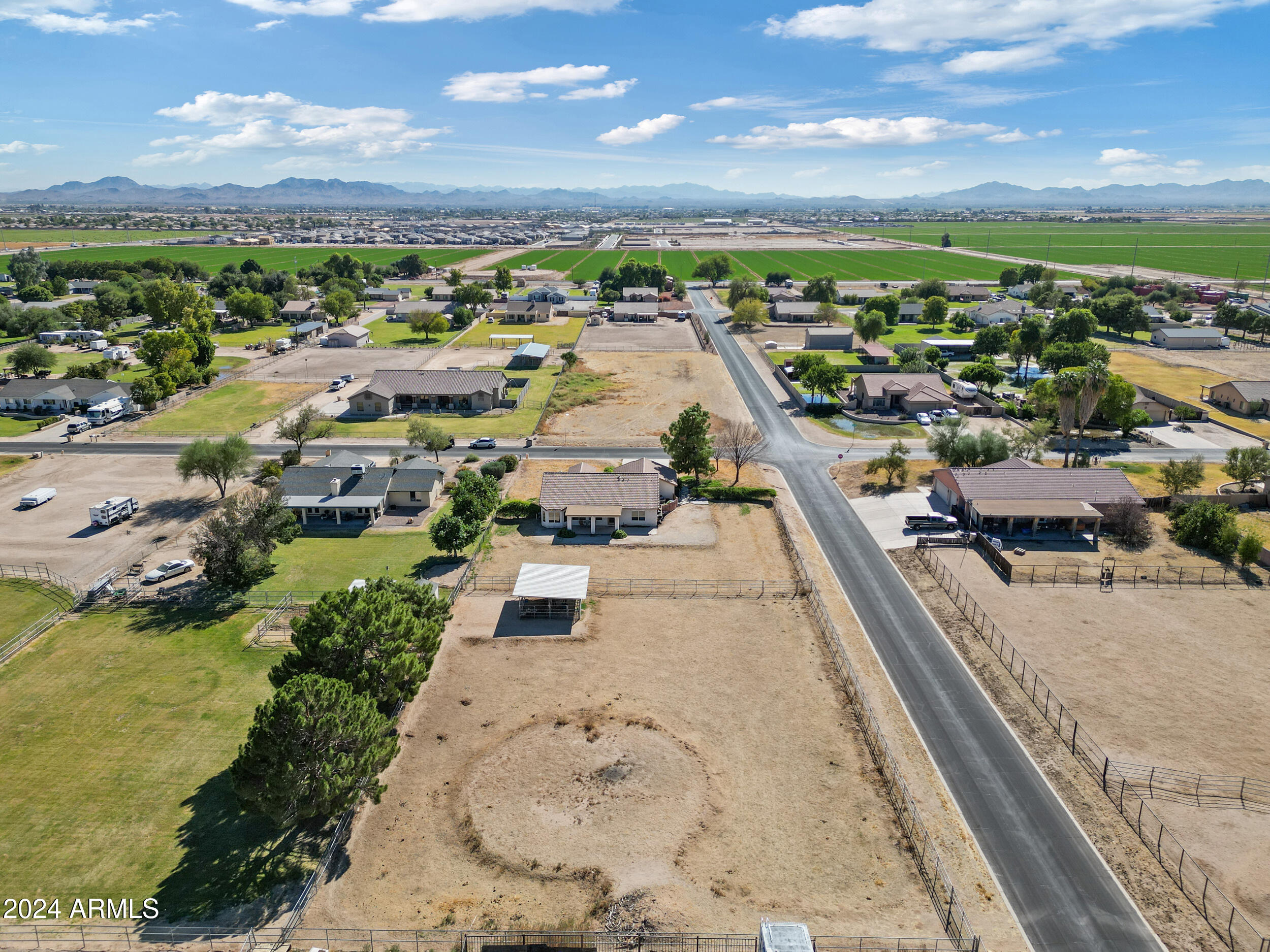 Buckeye, Arizona 85326, United States, 3 Bedrooms Bedrooms, ,2 BathroomsBathrooms,Residential,Pending,34413