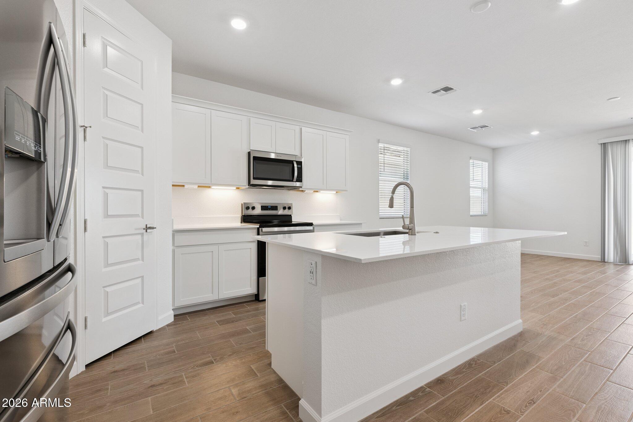 26054 W LYNNE Lane