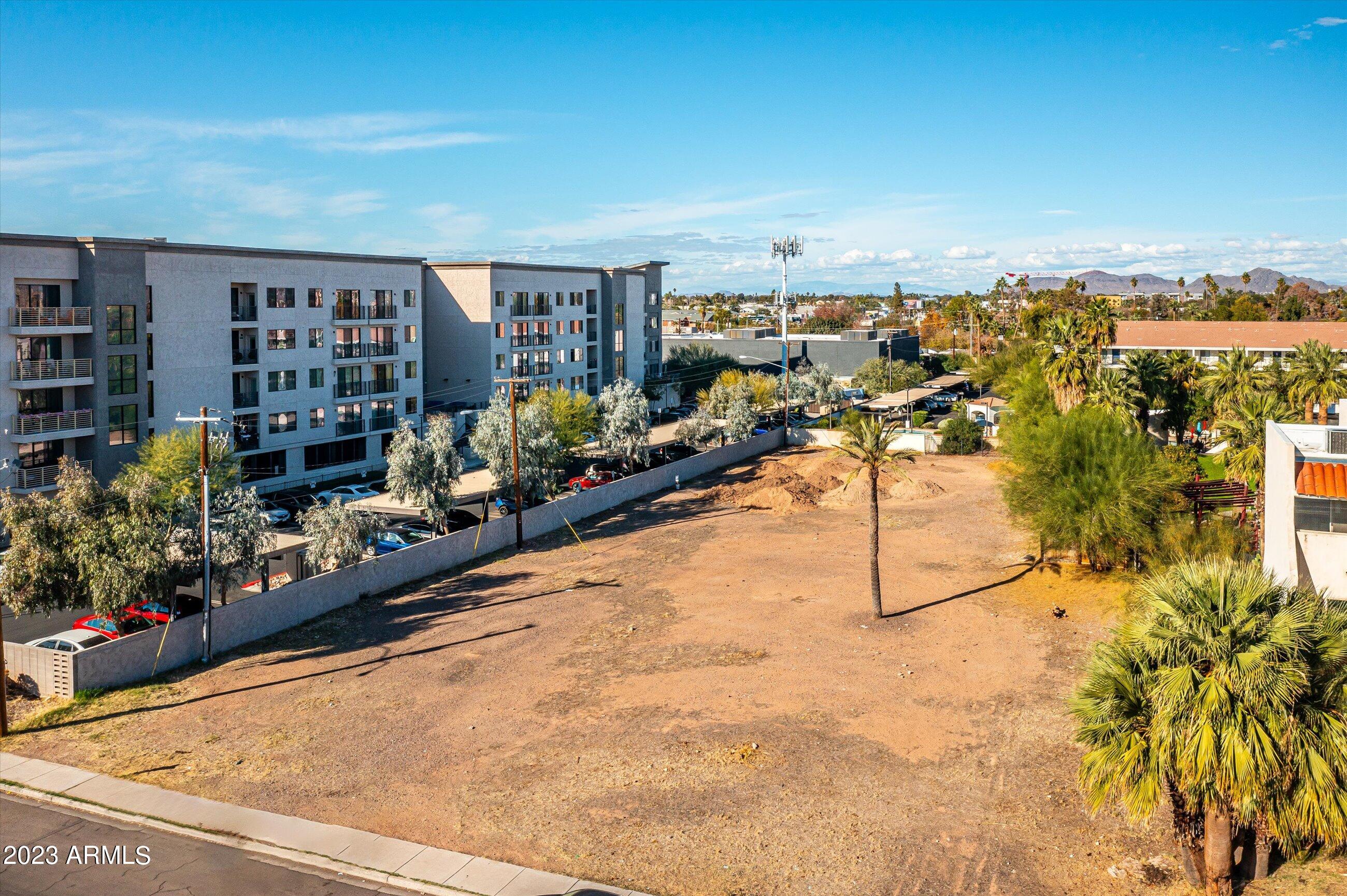 PARK FIFTH AVENUE CONDOMINIUMS - Land