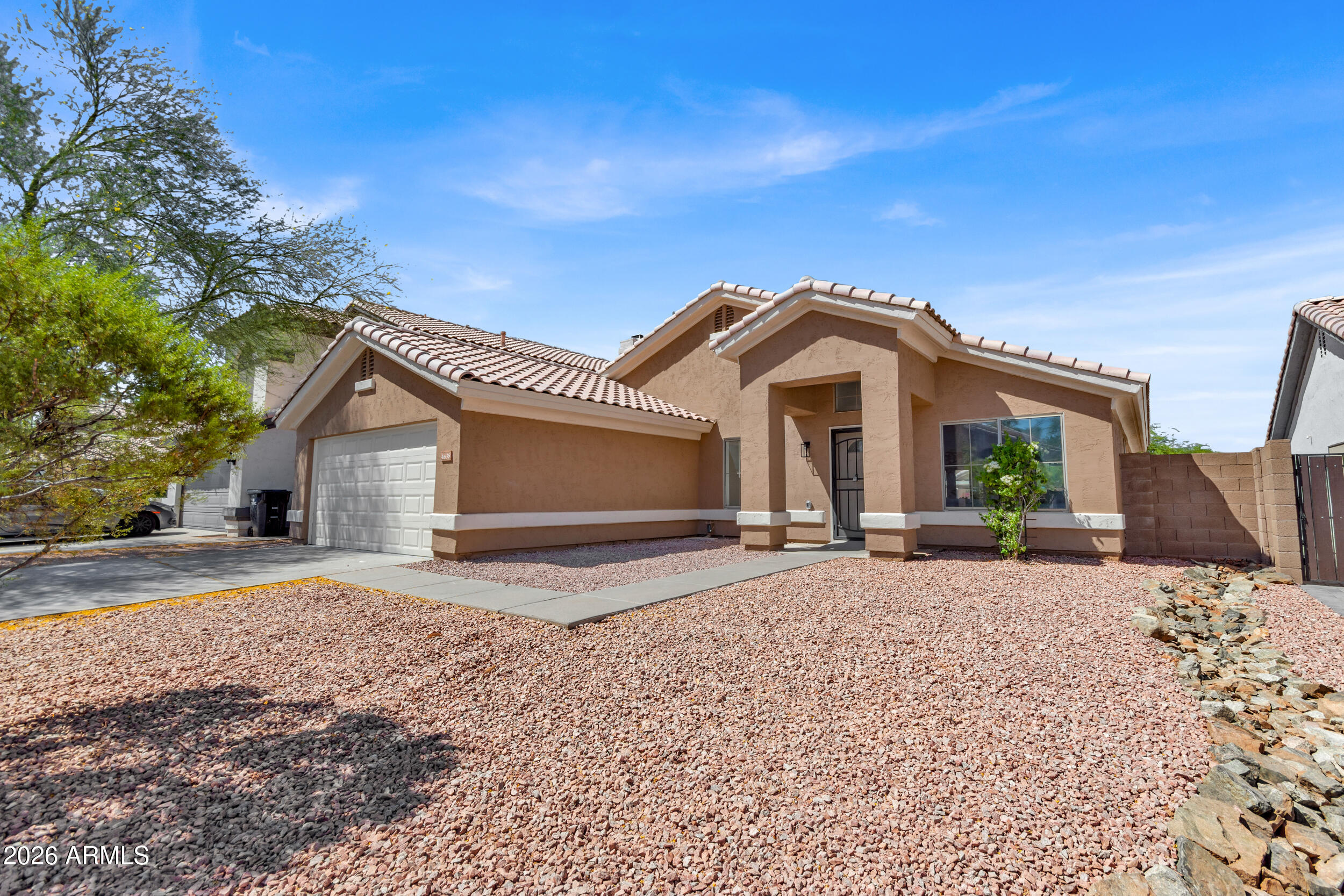 4638 E SUMMERHAVEN Drive