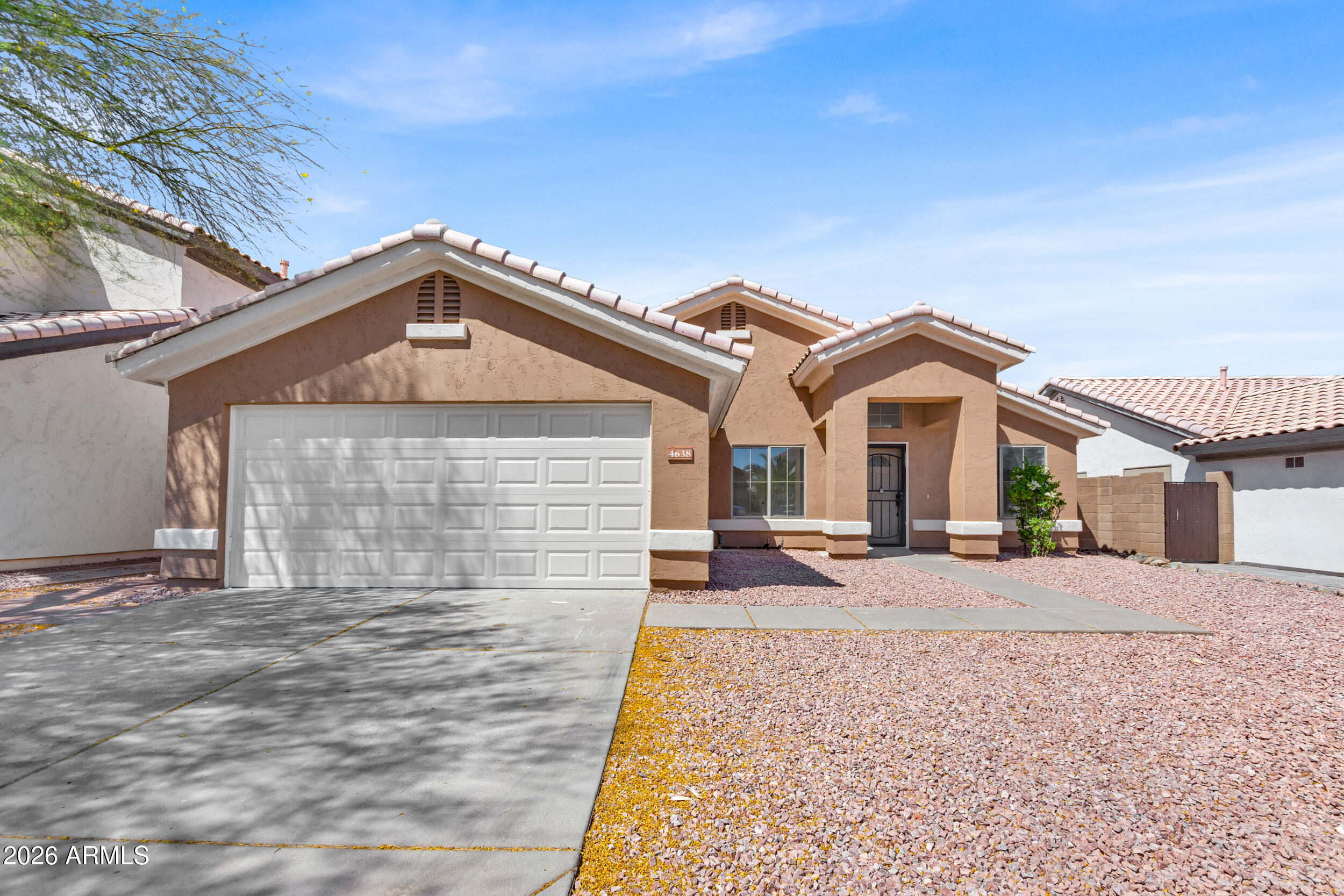 4638 E SUMMERHAVEN Drive