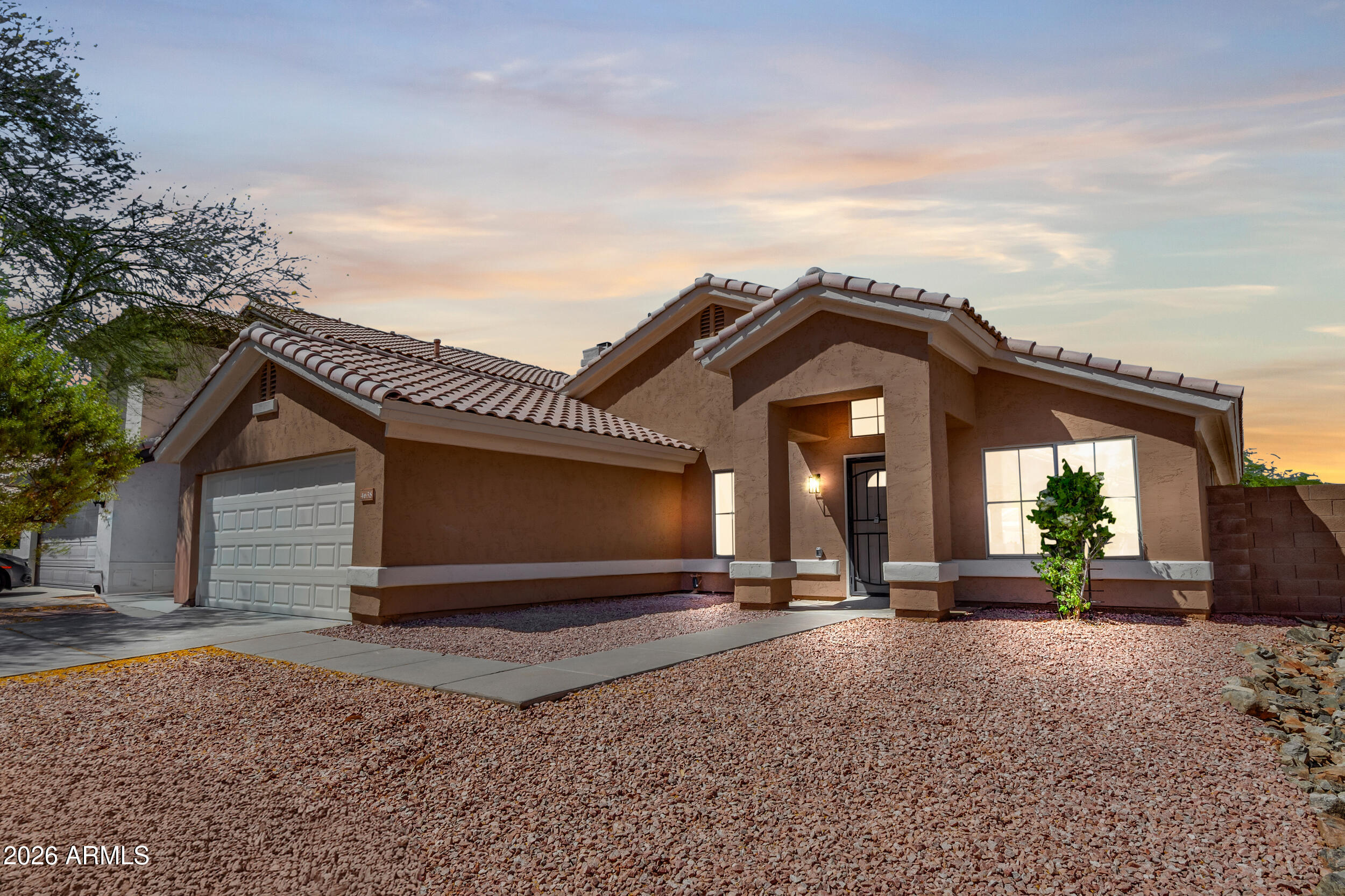 4638 E SUMMERHAVEN Drive
