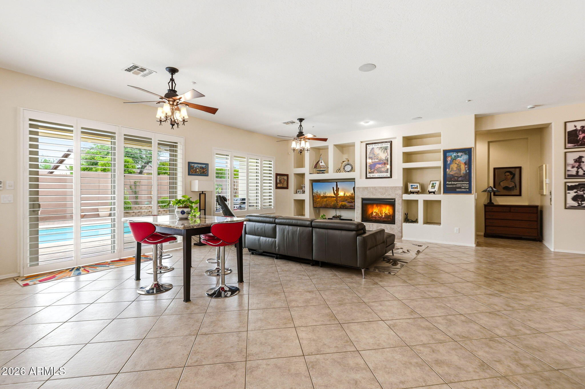 41812 N IRON HORSE Court