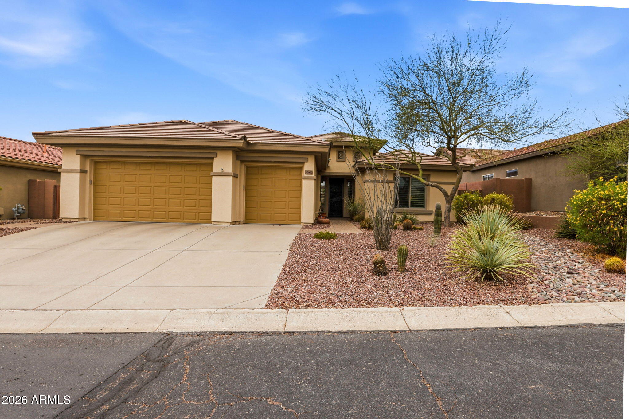 41812 N IRON HORSE Court