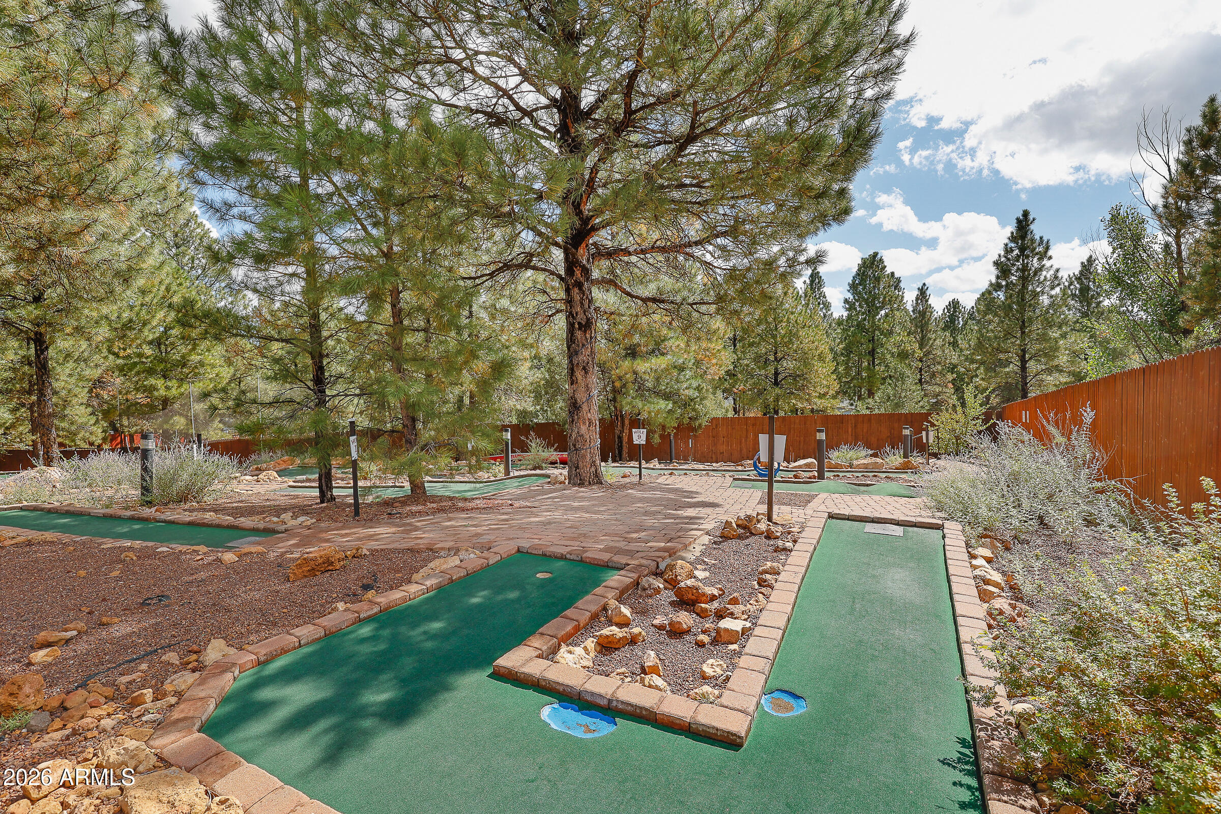 ELK RUN TOWNHOUSES - Residential