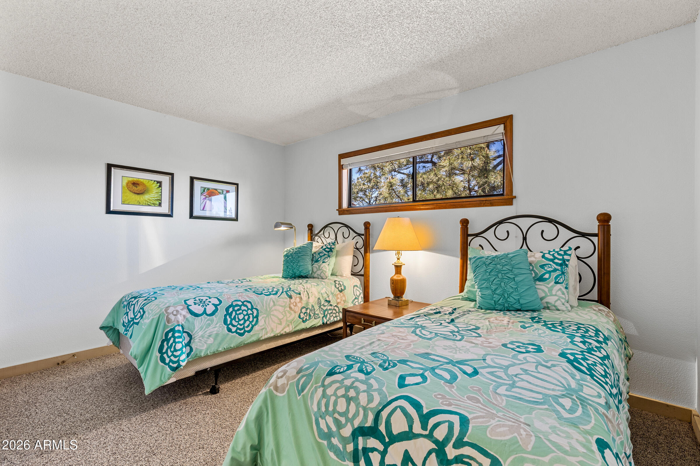 ELK RUN TOWNHOUSES - Residential