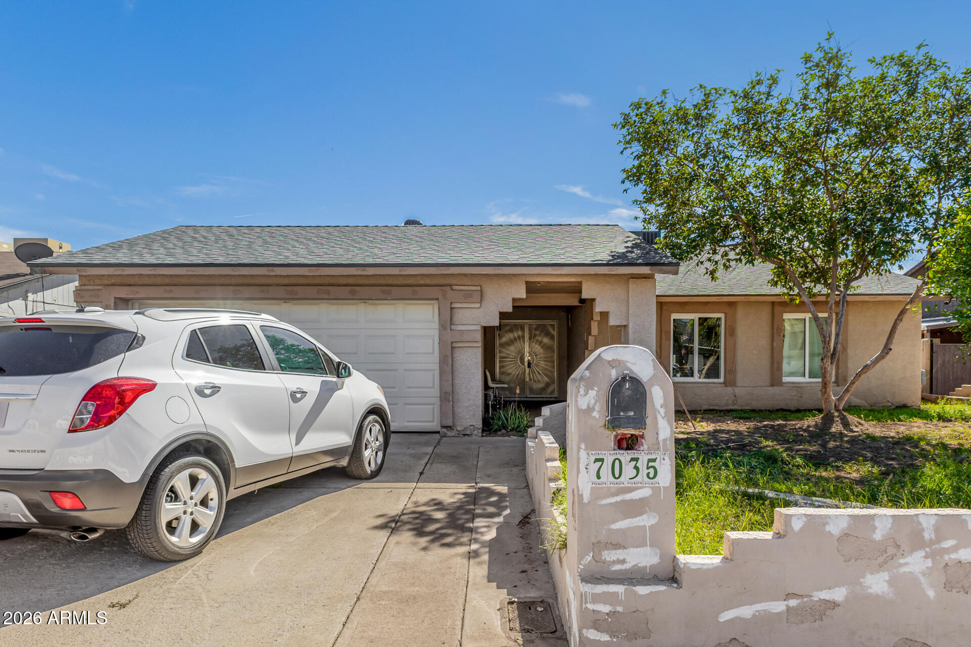 7035 W WINDSOR Boulevard