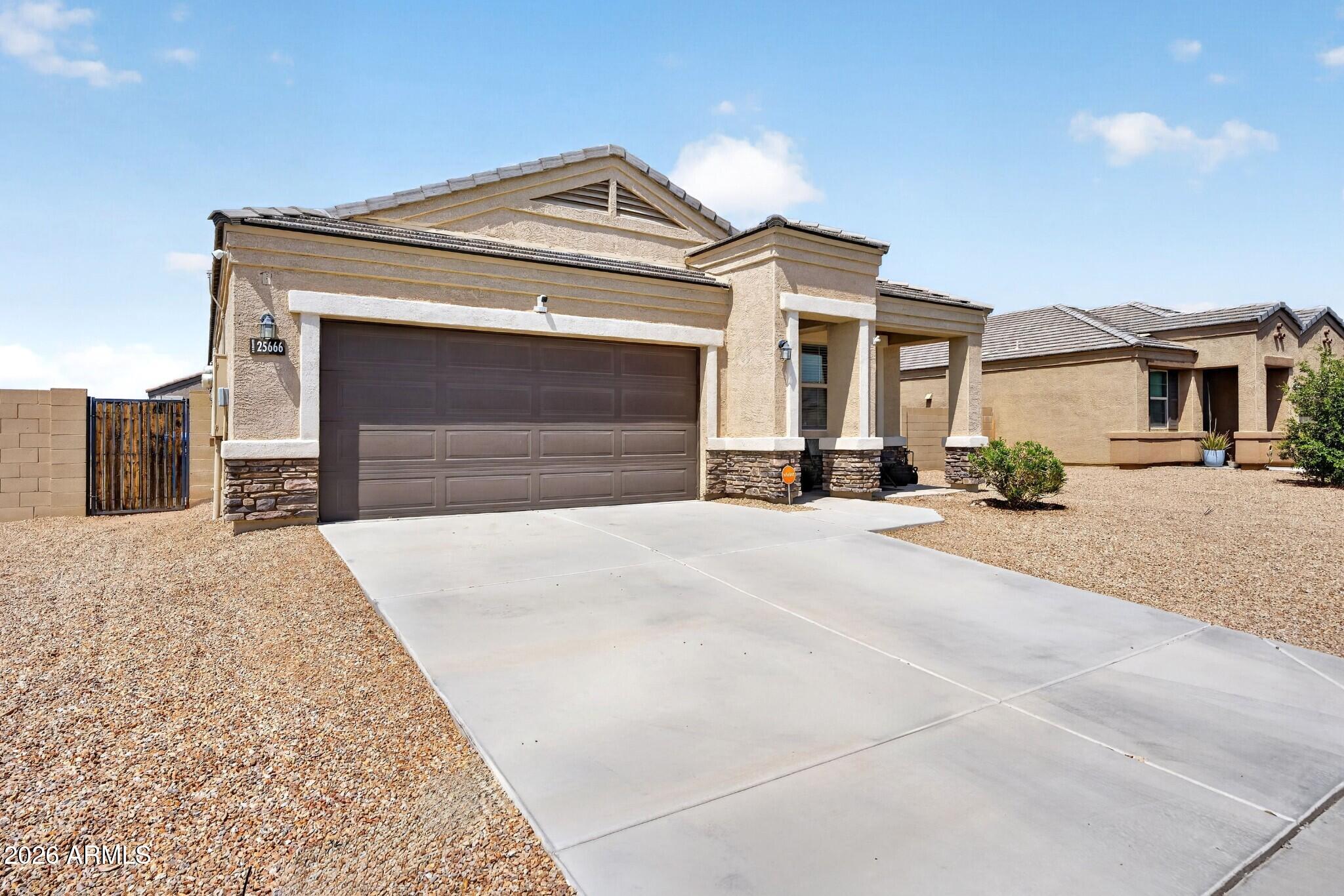 25666 W DESERT Drive