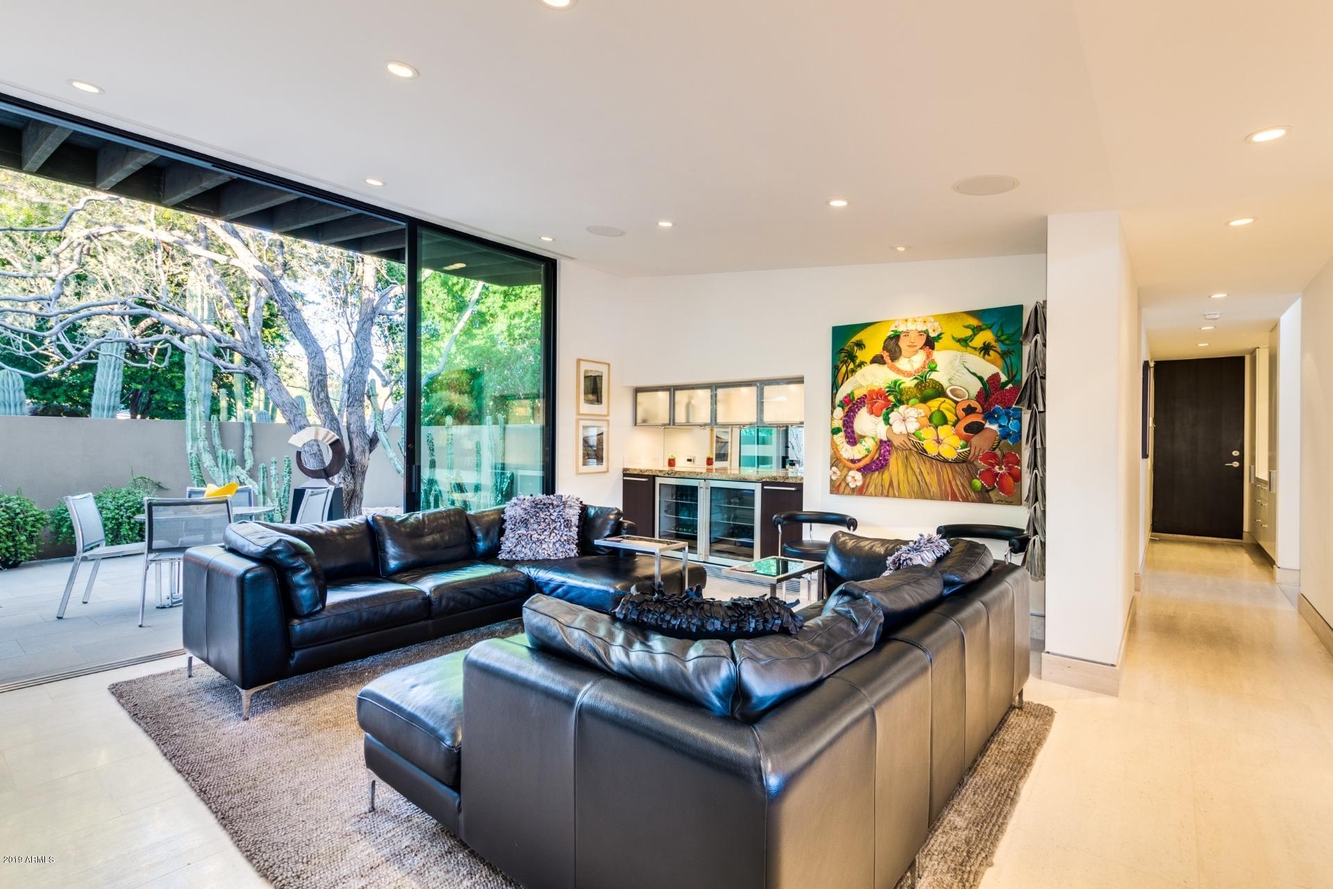PARADISE HIGHLANDS - Residential