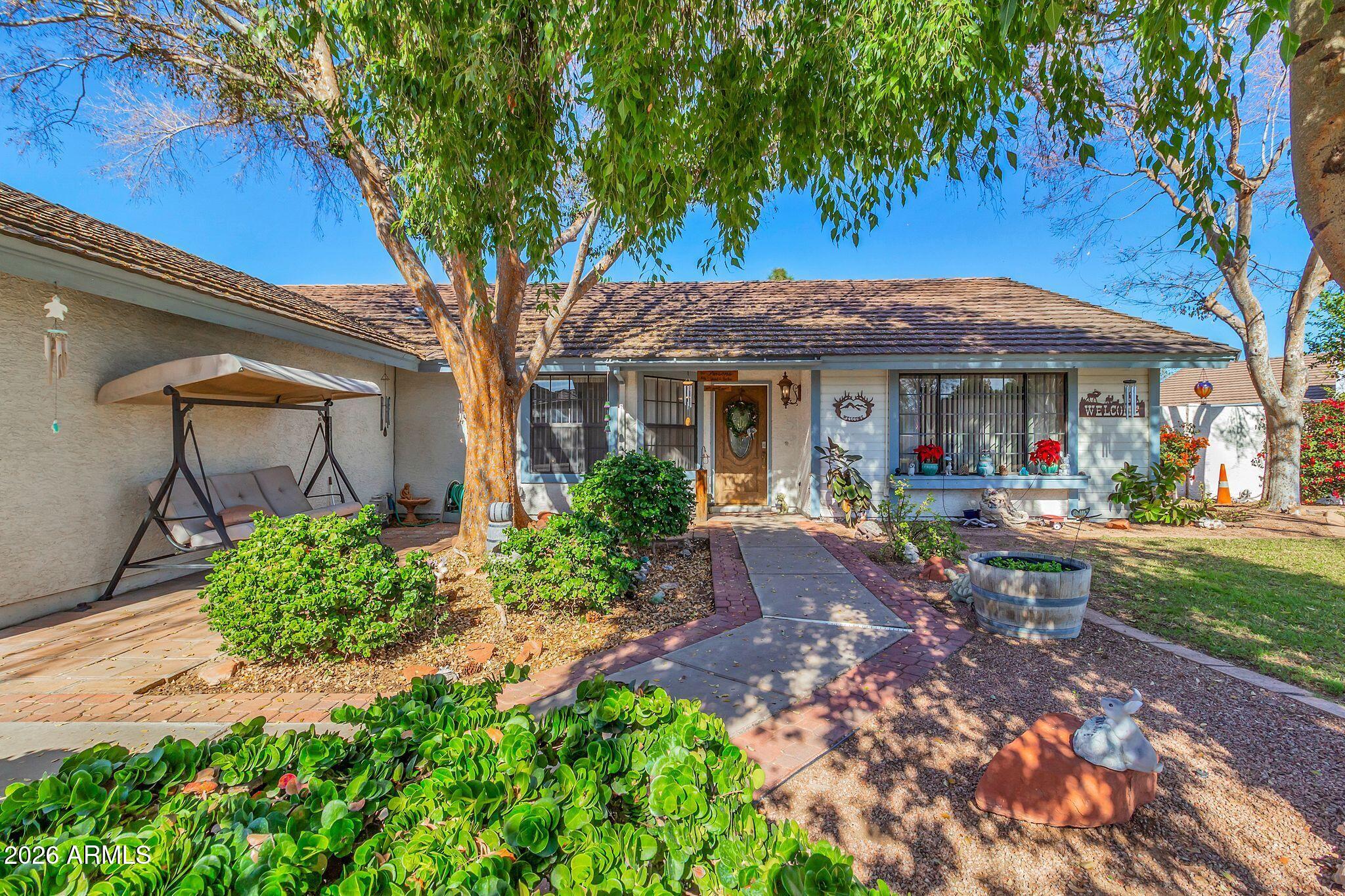 1146 E DUBLIN Street