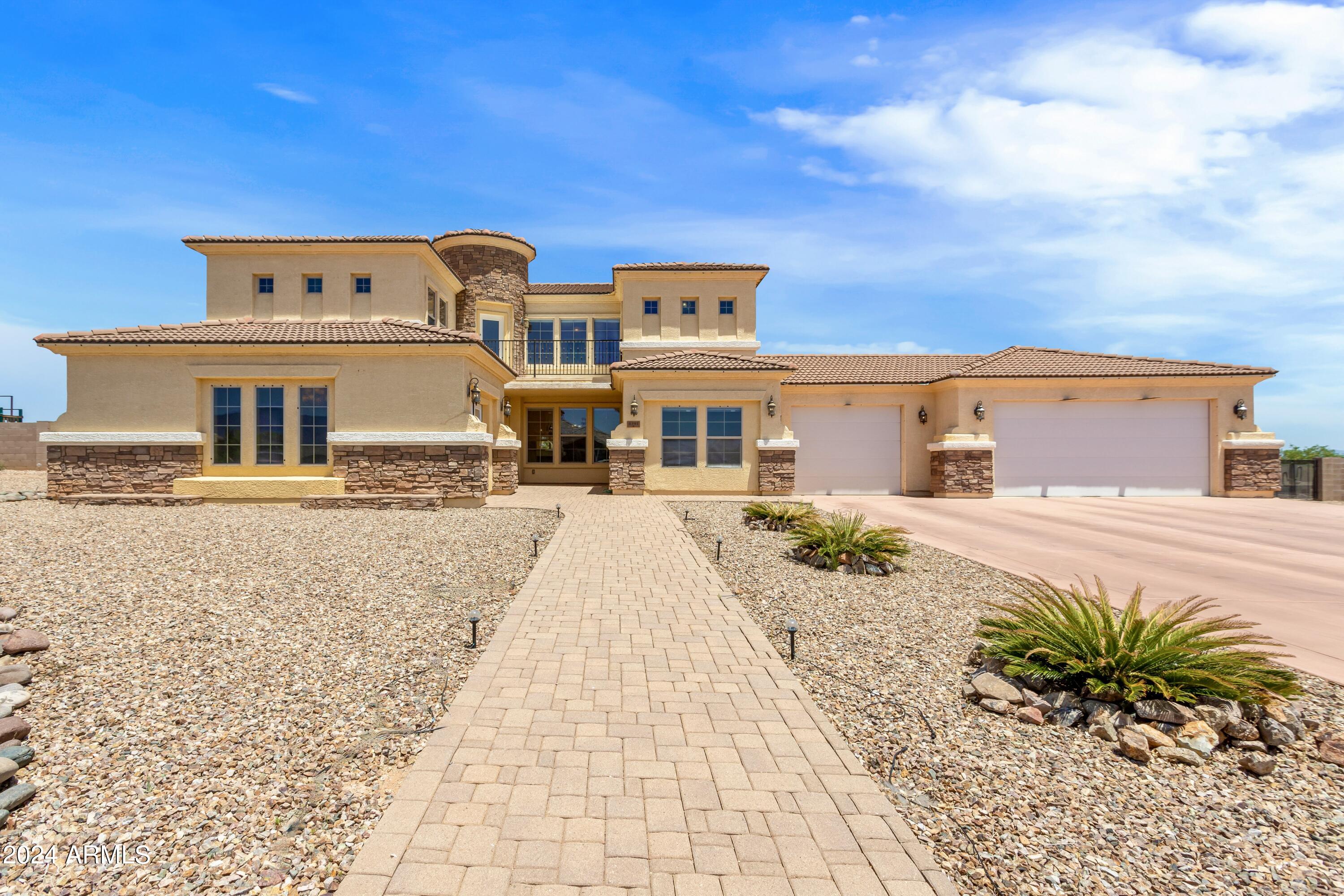 CASAS GRANDE - Residential