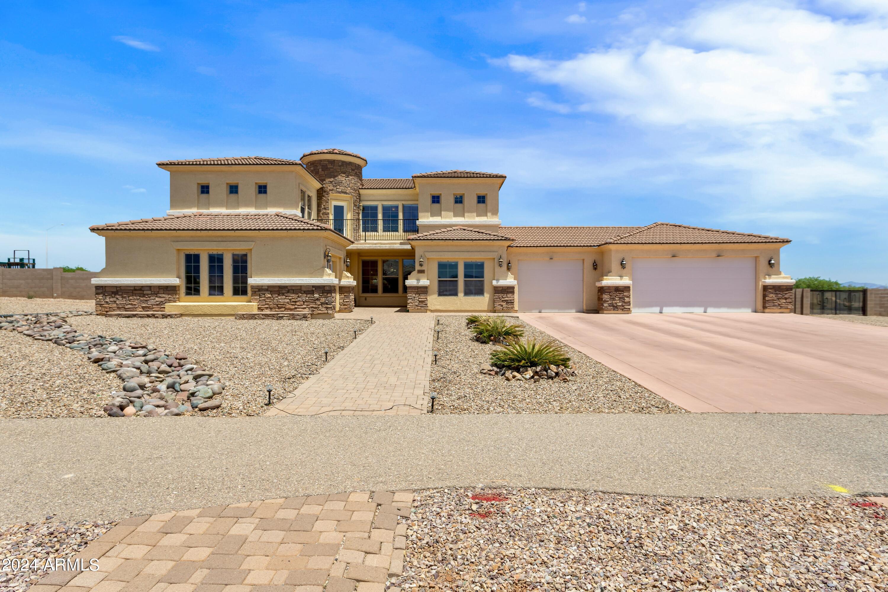 CASAS GRANDE - Residential