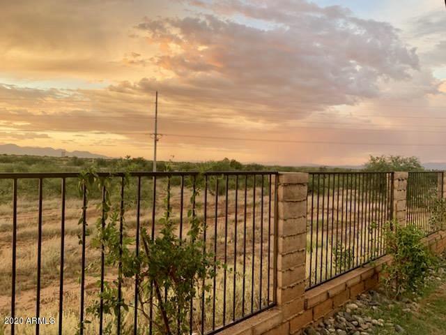 REFLECTIONS AT VALIENTE - Residential