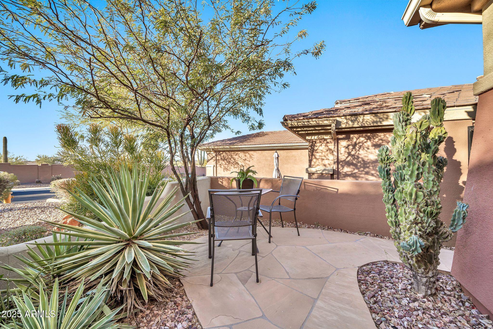 2462 W TURTLE HILL Drive