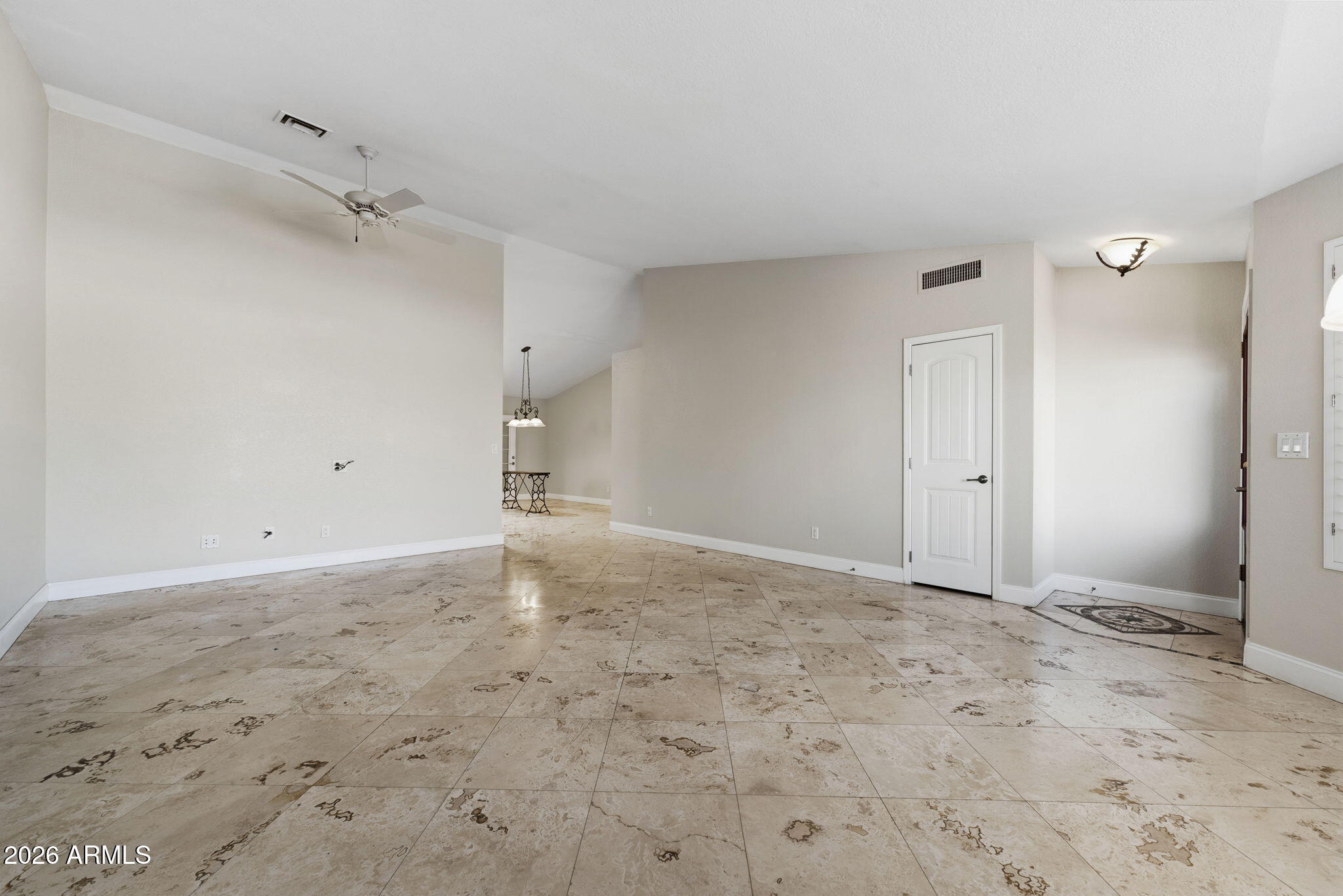 2756 LEISURE WORLD --