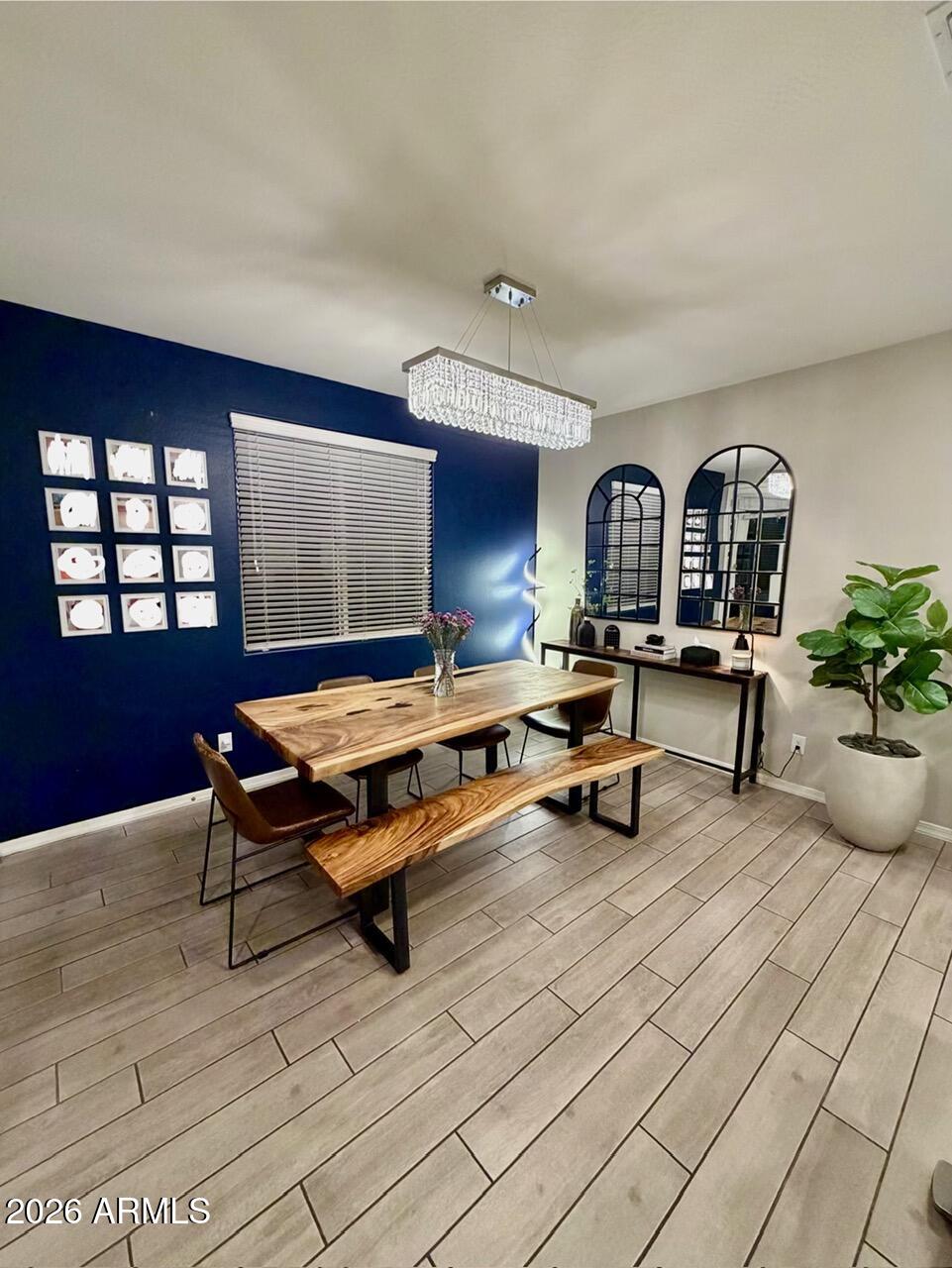 2254 E UNIVERSITY Drive 14