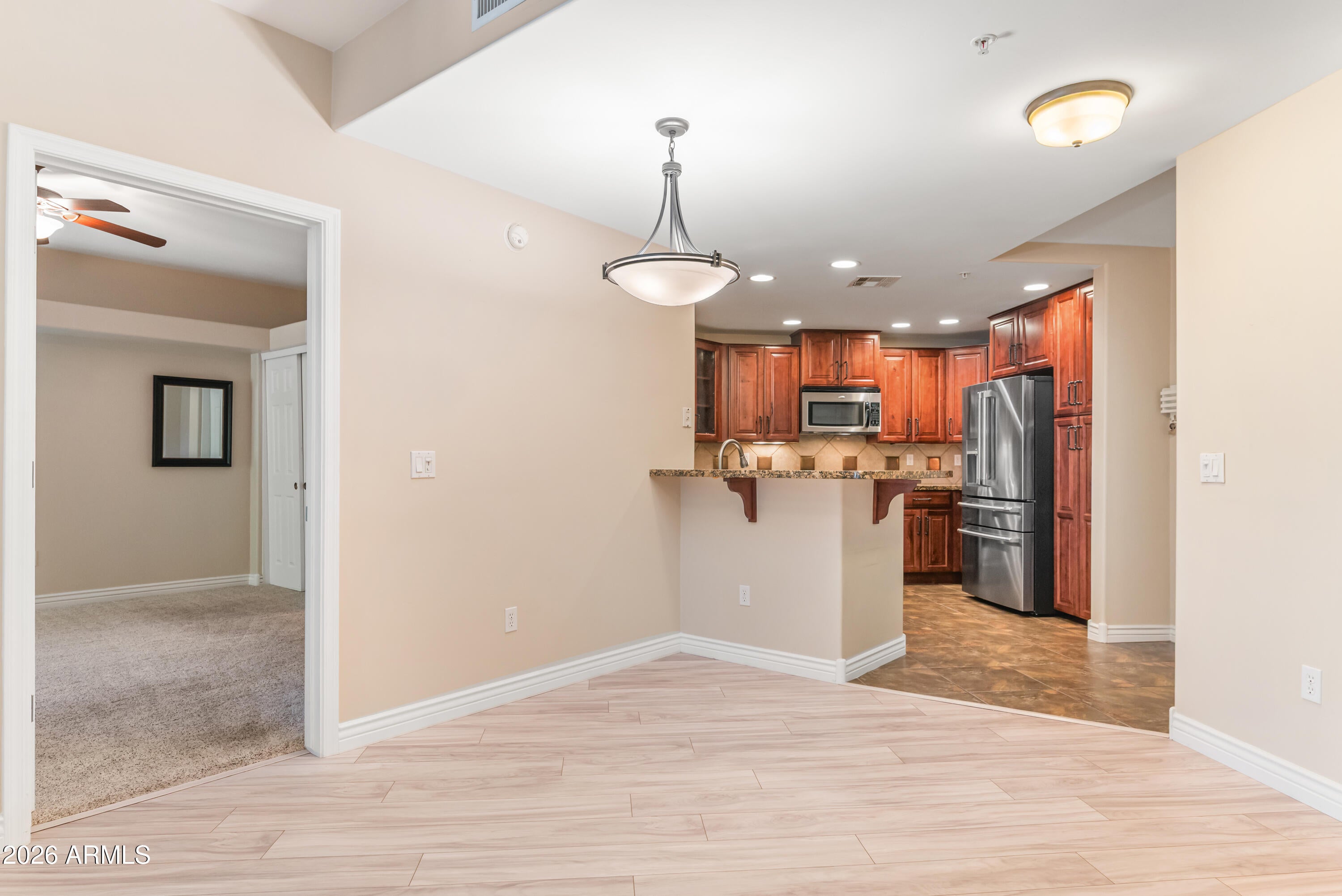 5350 E DEER VALLEY Drive 2400