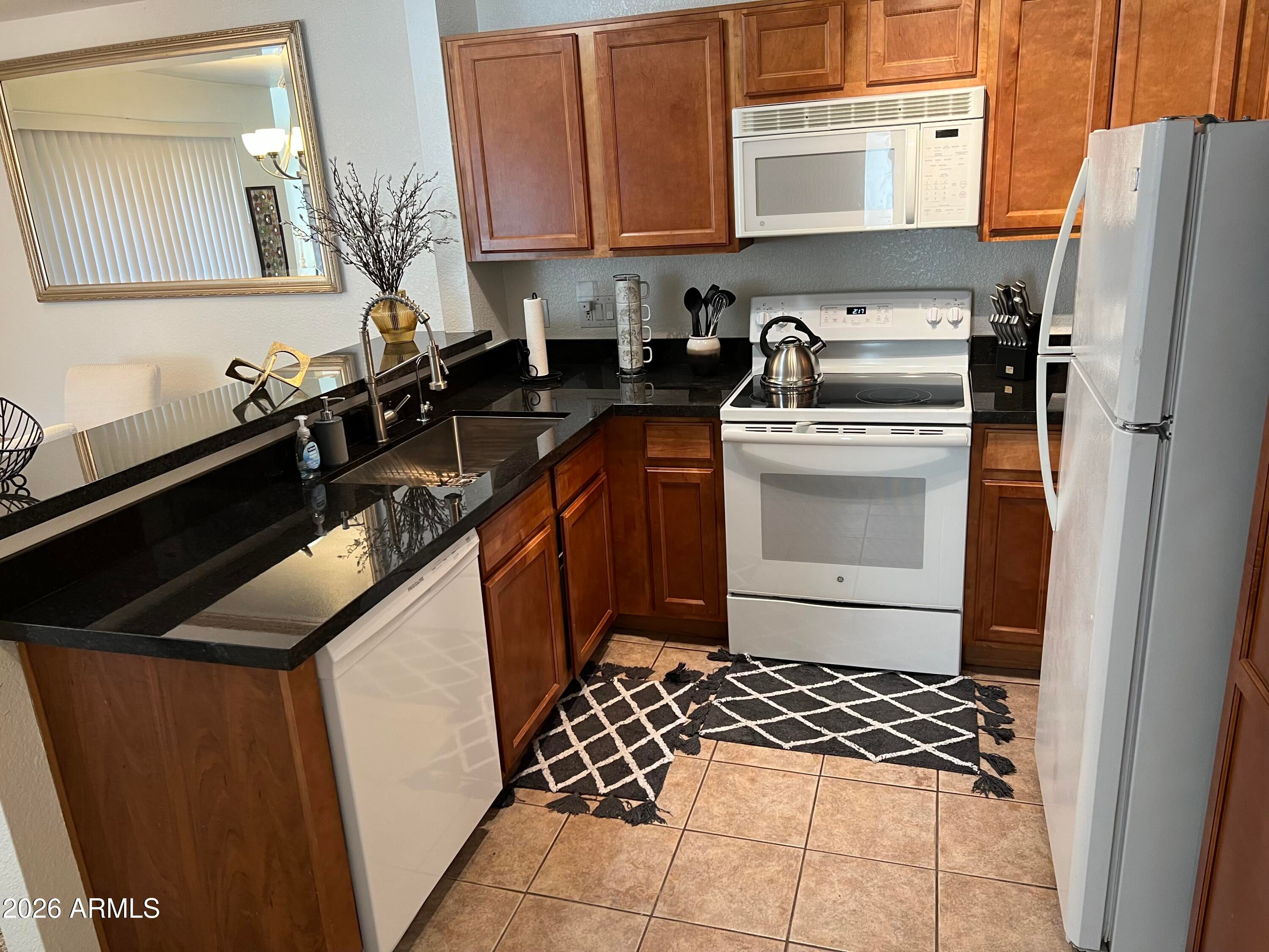 5122 E SHEA Boulevard 2073