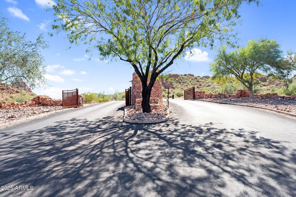 Photo of 26623 N El Pedregal Circle #3, Queen Creek, AZ 85144 (MLS # 6991198)