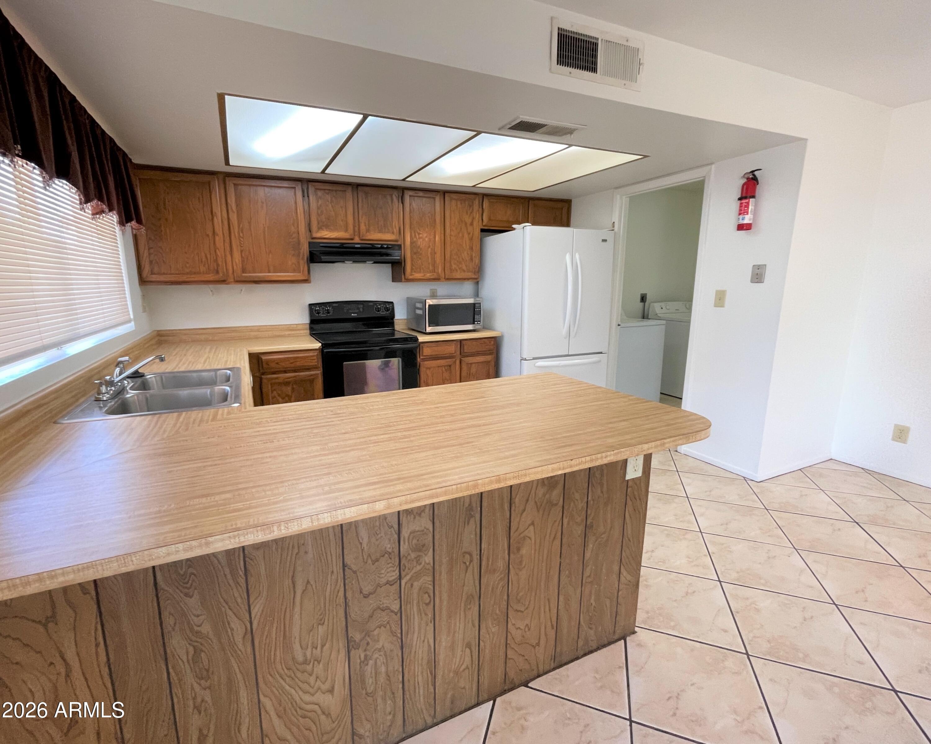 4746 W Aster Drive