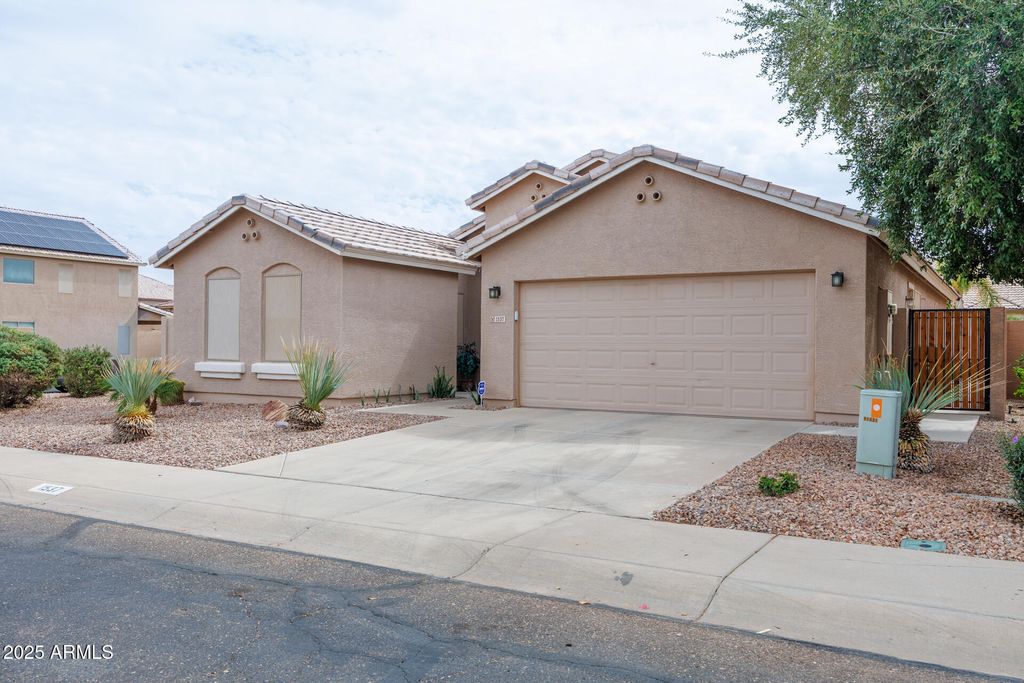 Photo of 1537 E Gabrilla Drive, Casa Grande, AZ 85122 (MLS # 6933432)