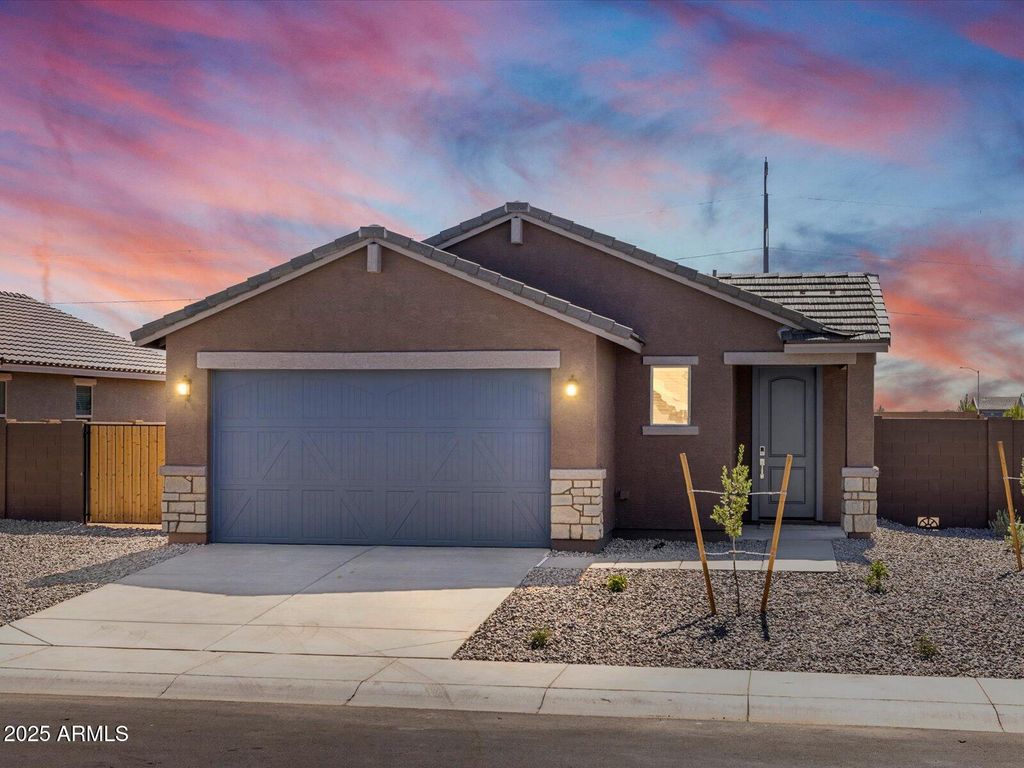 Photo of 334 S San Gregorio Lane, Casa Grande, AZ 85194 (MLS # 6886029)