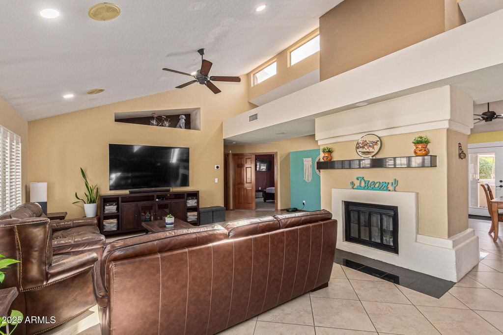 Photo of 834 N Oak Court, Chandler, AZ 85226 (MLS # 6921989)