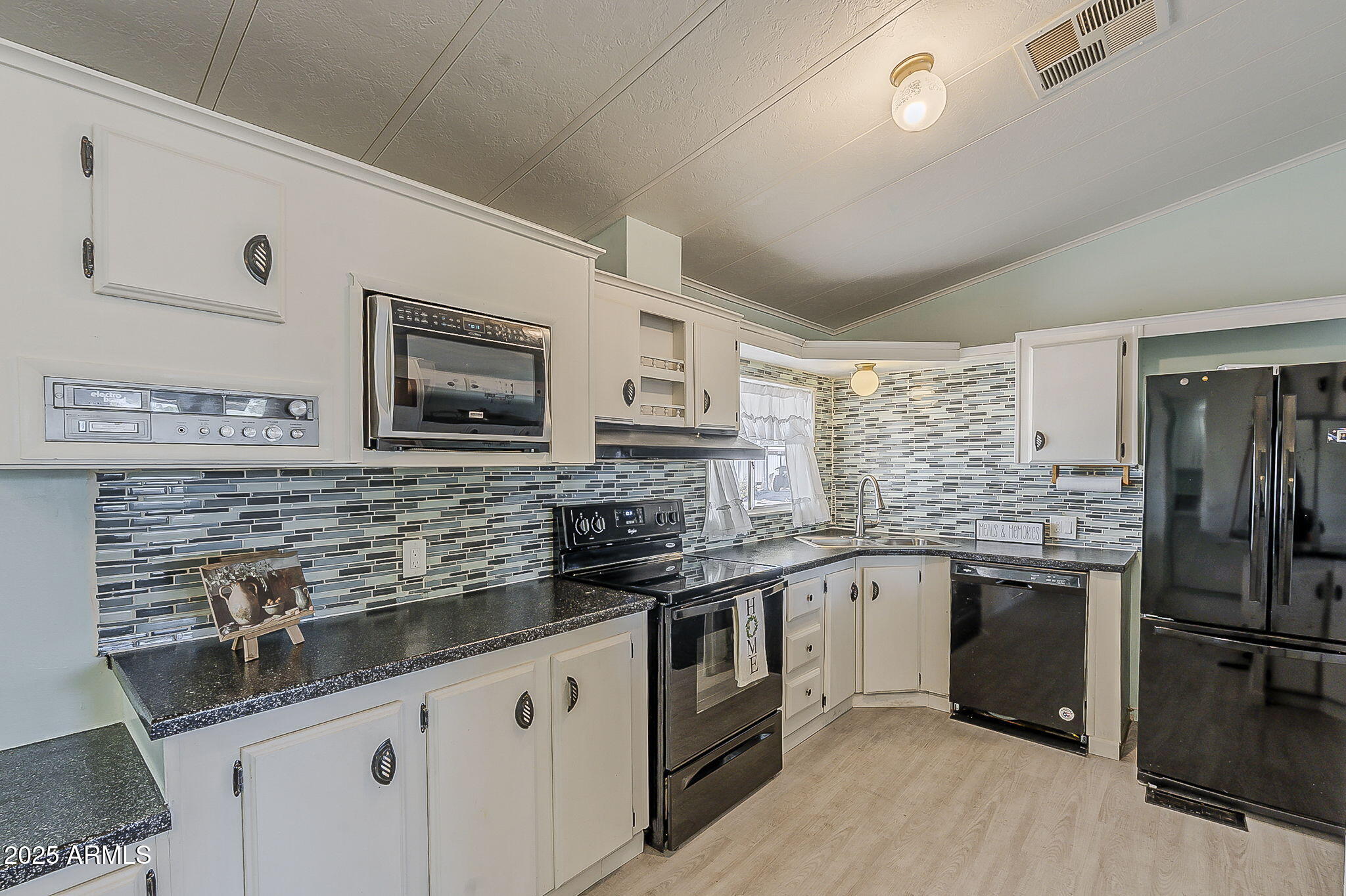 834 S MERIDIAN Road 118