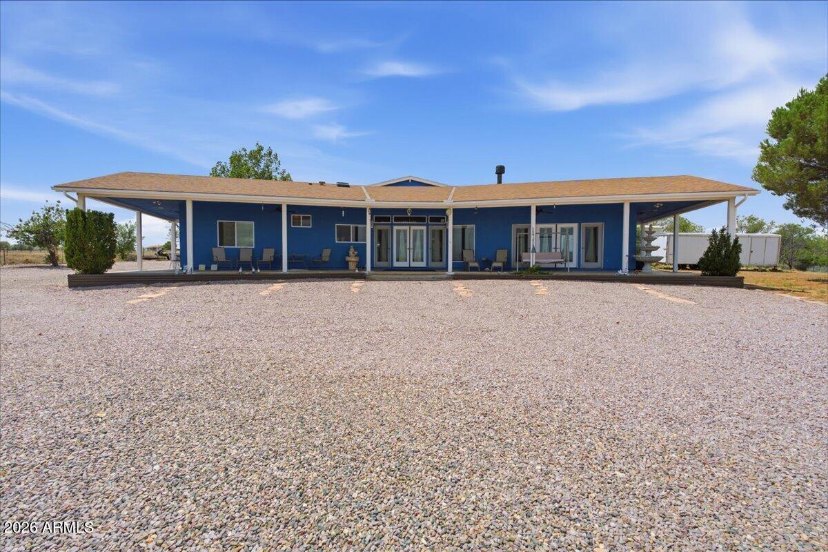 2405 W CENTER Street