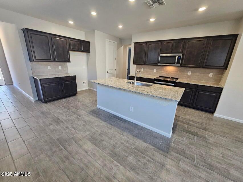 Surprise, Arizona 85387, United States, 4 Bedrooms Bedrooms, ,2 BathroomsBathrooms,Residential,Active,148270