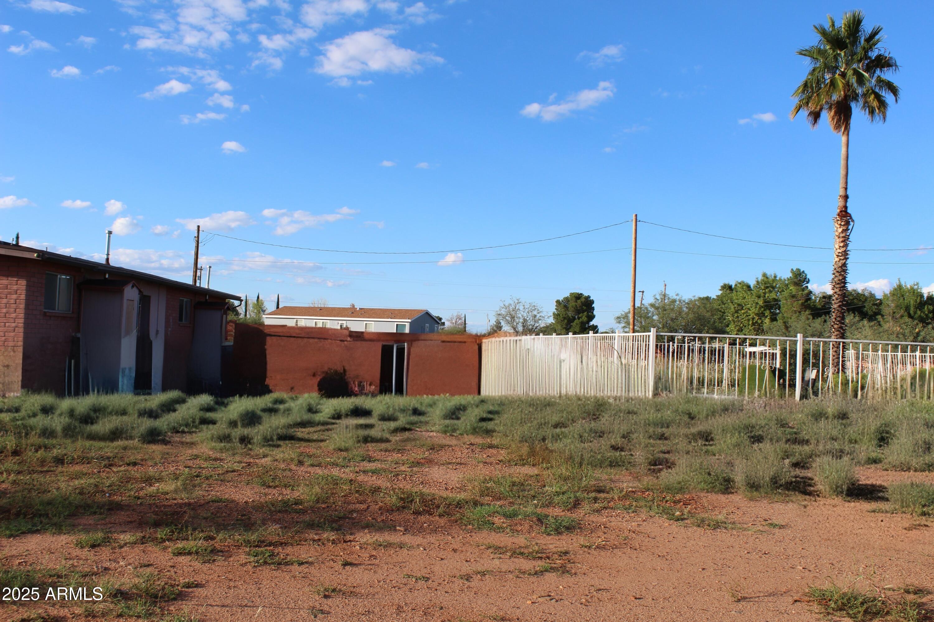 4839 S Santa Aurelia Avenue